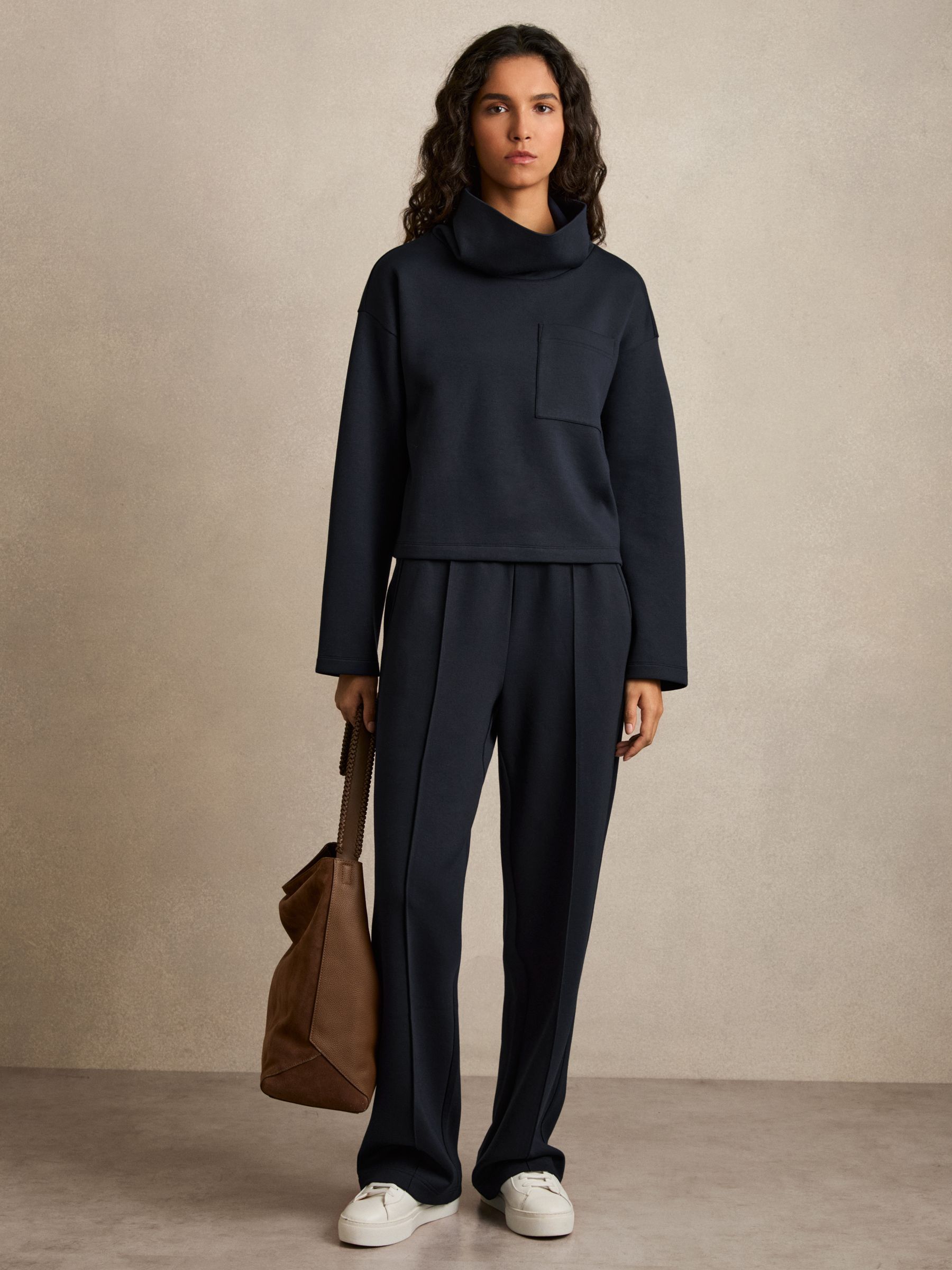 Interlock Jersey Pintuck Drawstring Joggers in Navy