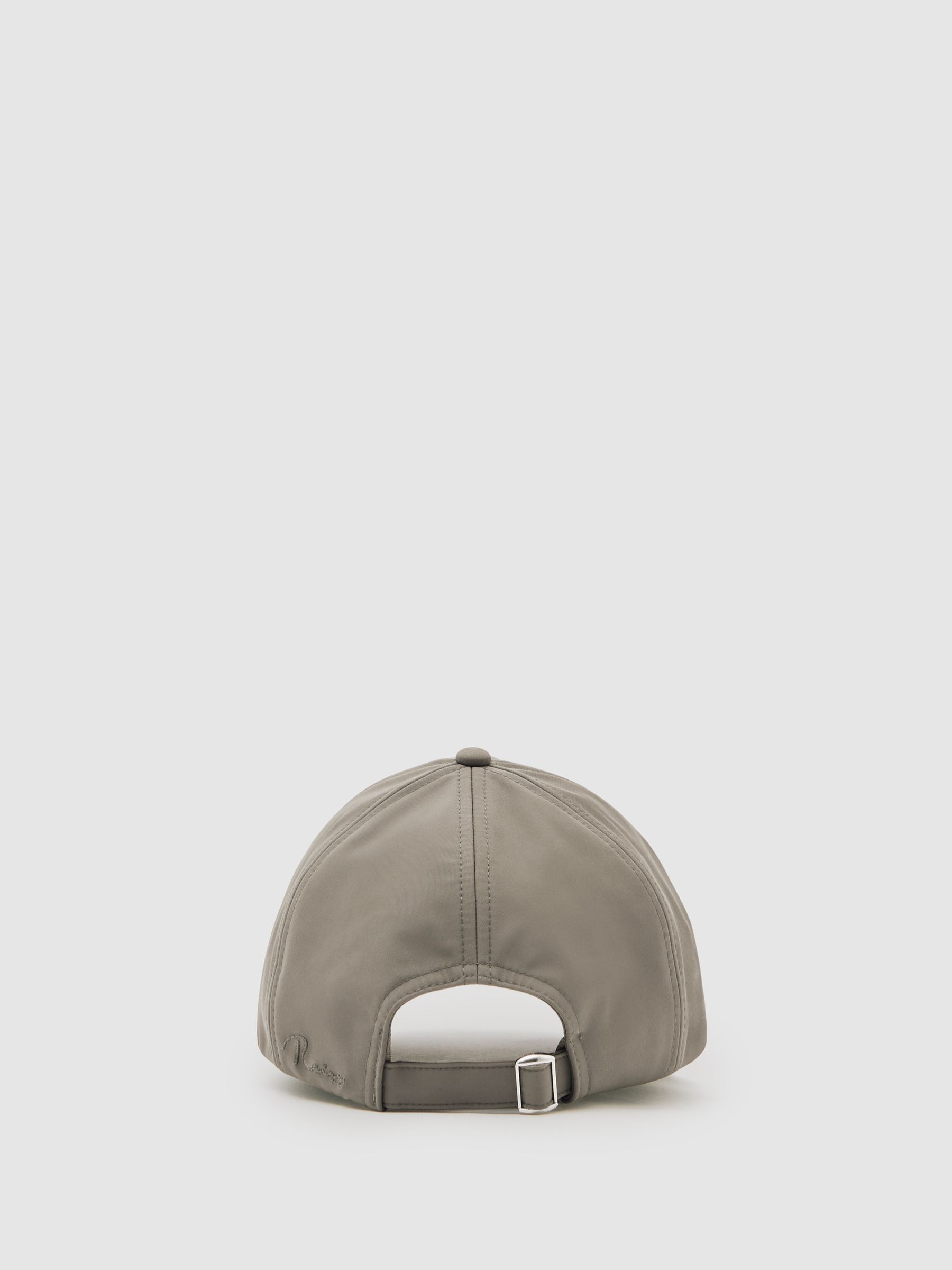 Embroidered Logo Tech Baseball Cap in Mushroom Brown