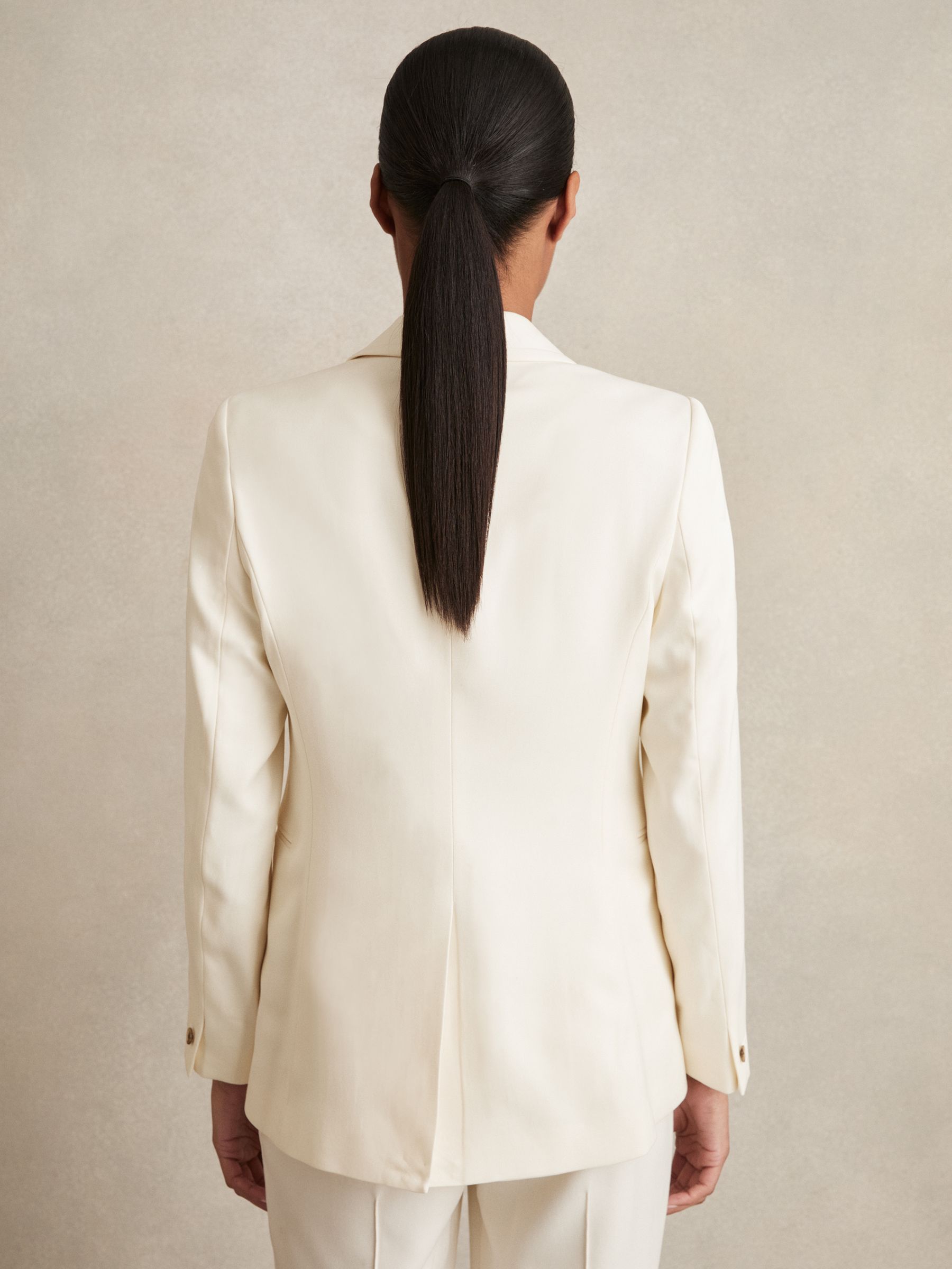 Single-Breasted Suit Jacket in Cream