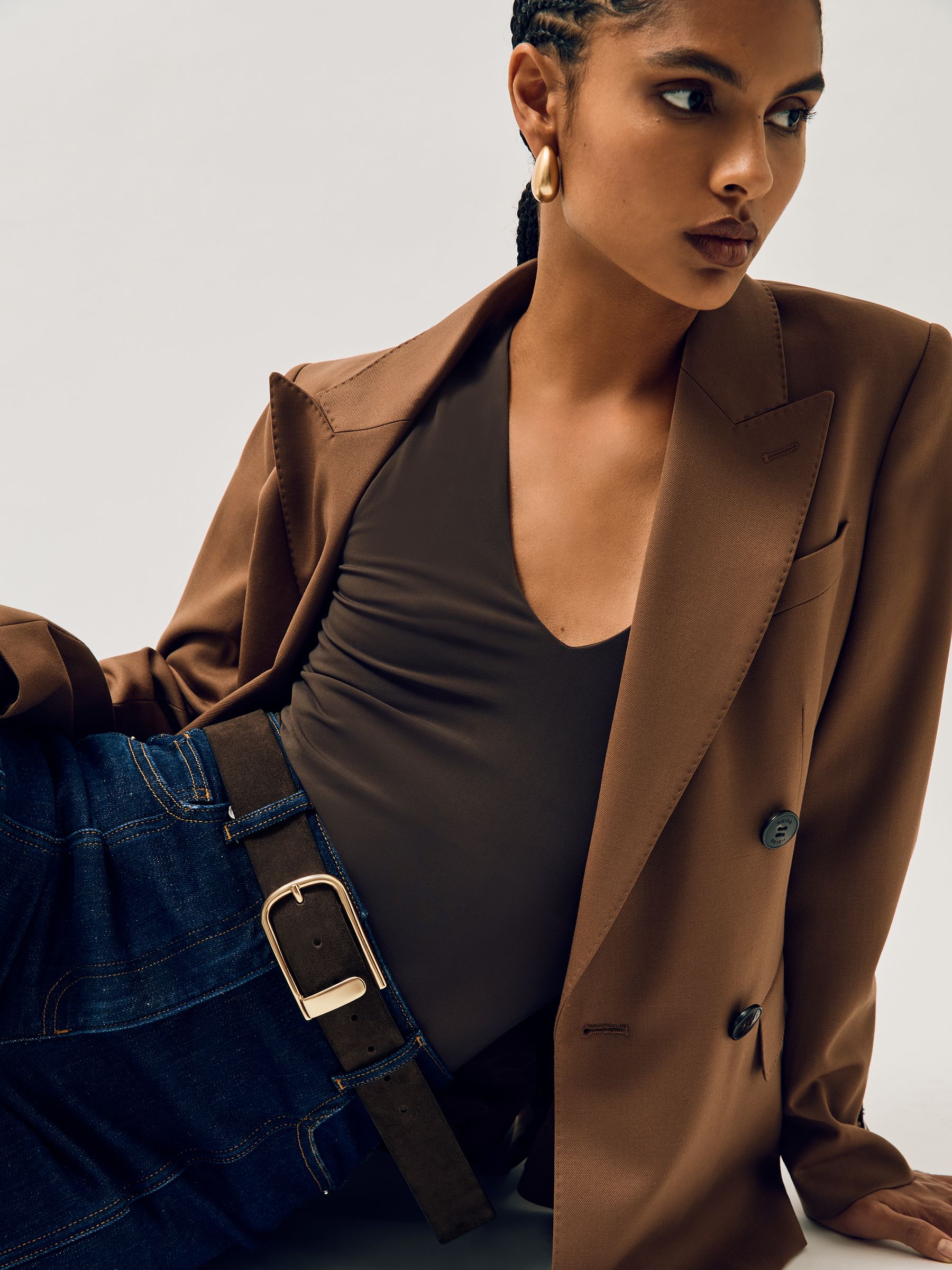 Suede Half Keeper Belt in Chocolate