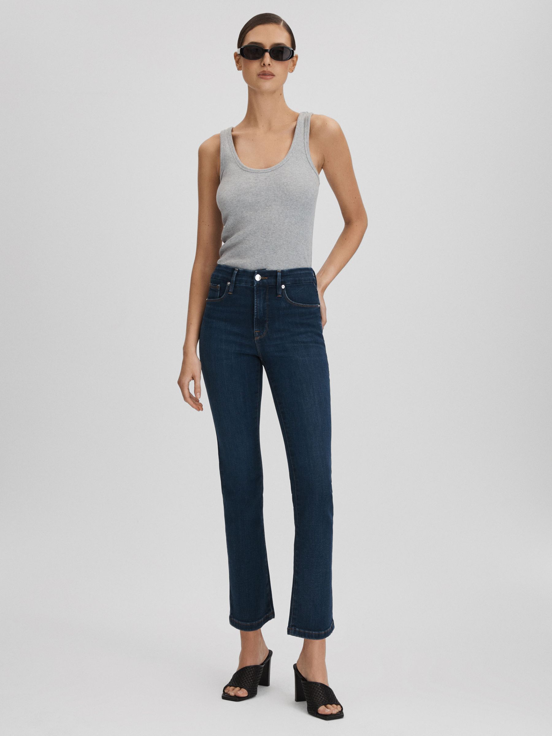 Good American Slim Fit Cropped Jeans in Blue