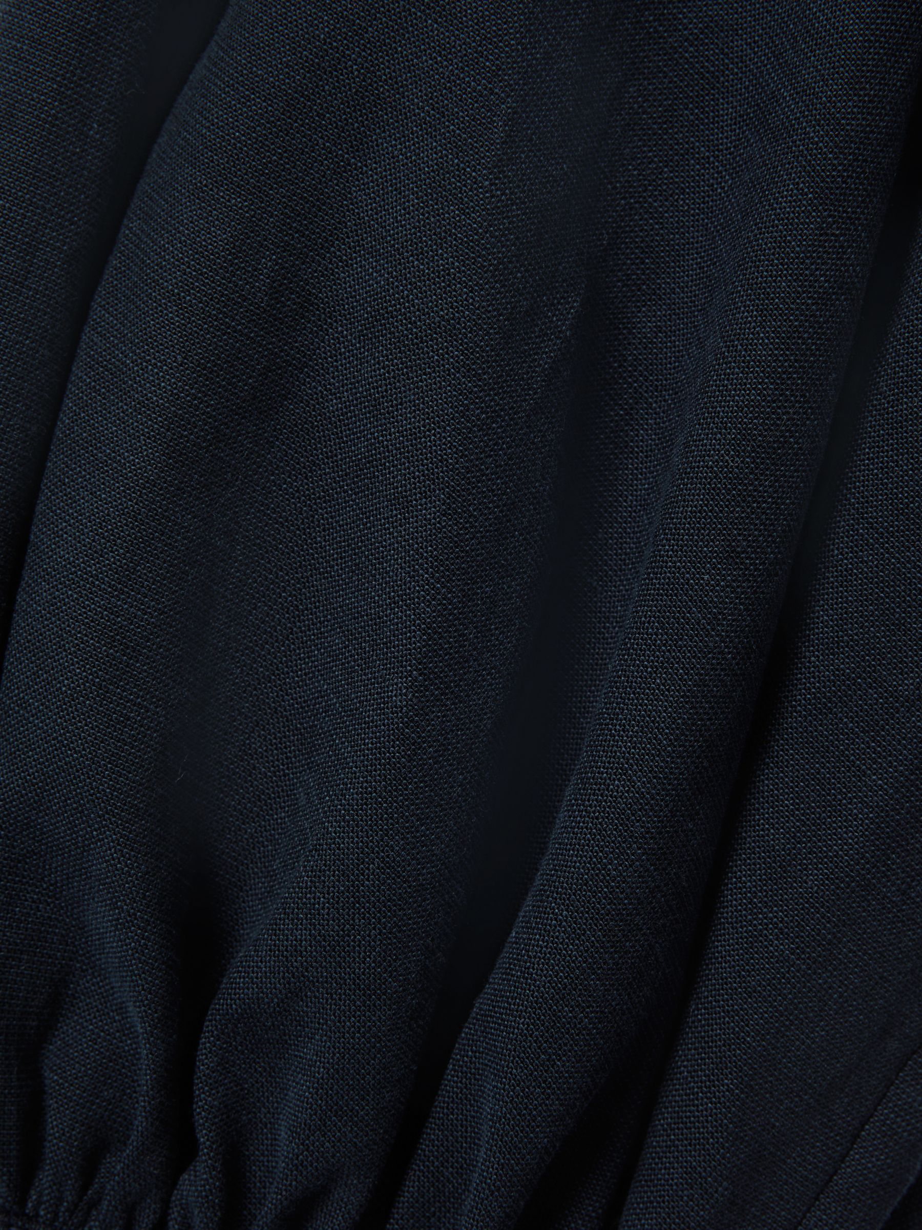 Cropped Blouson Sleeve Top With Linen in Navy