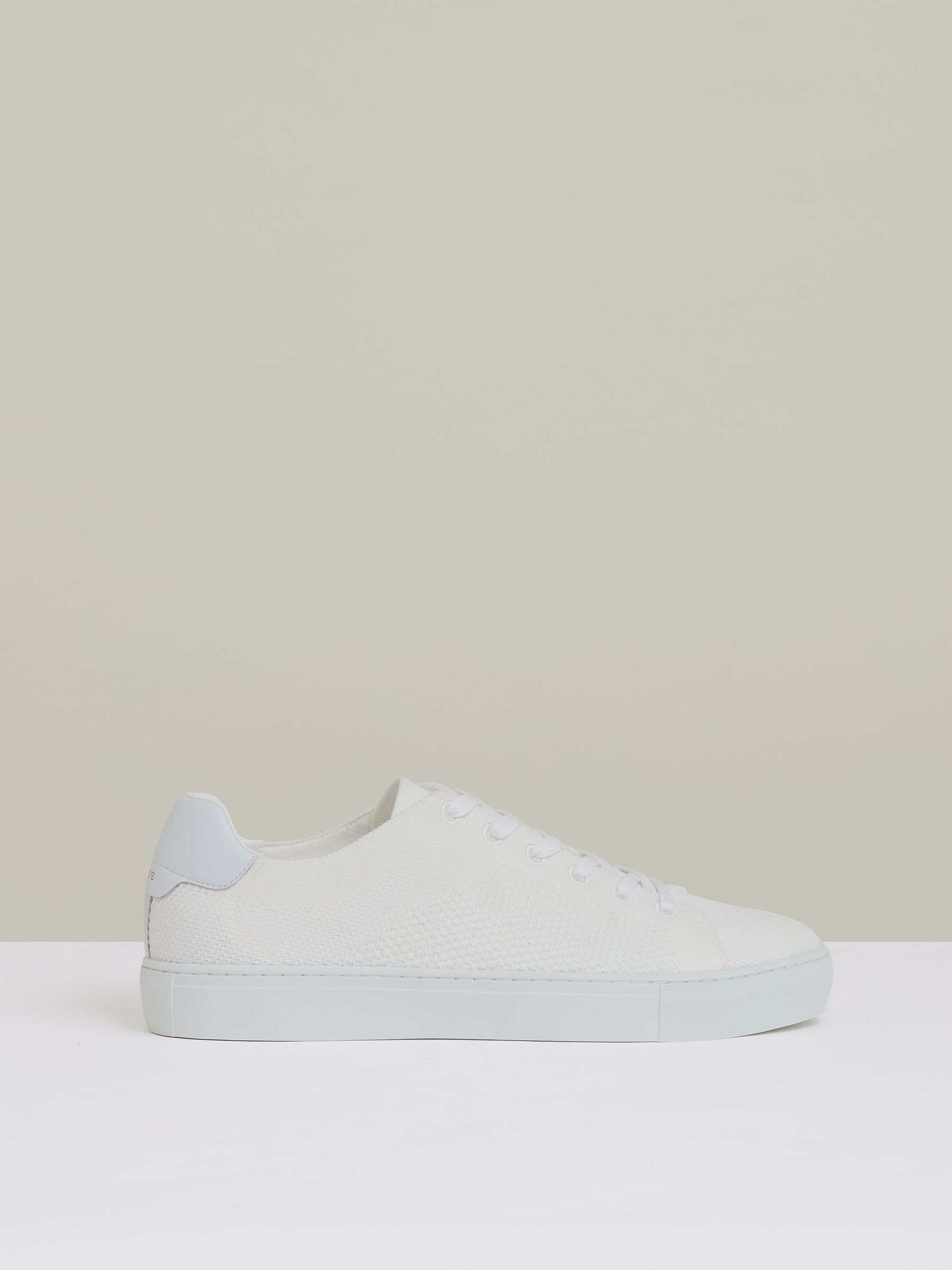 Knitted Low-Top Trainers in White