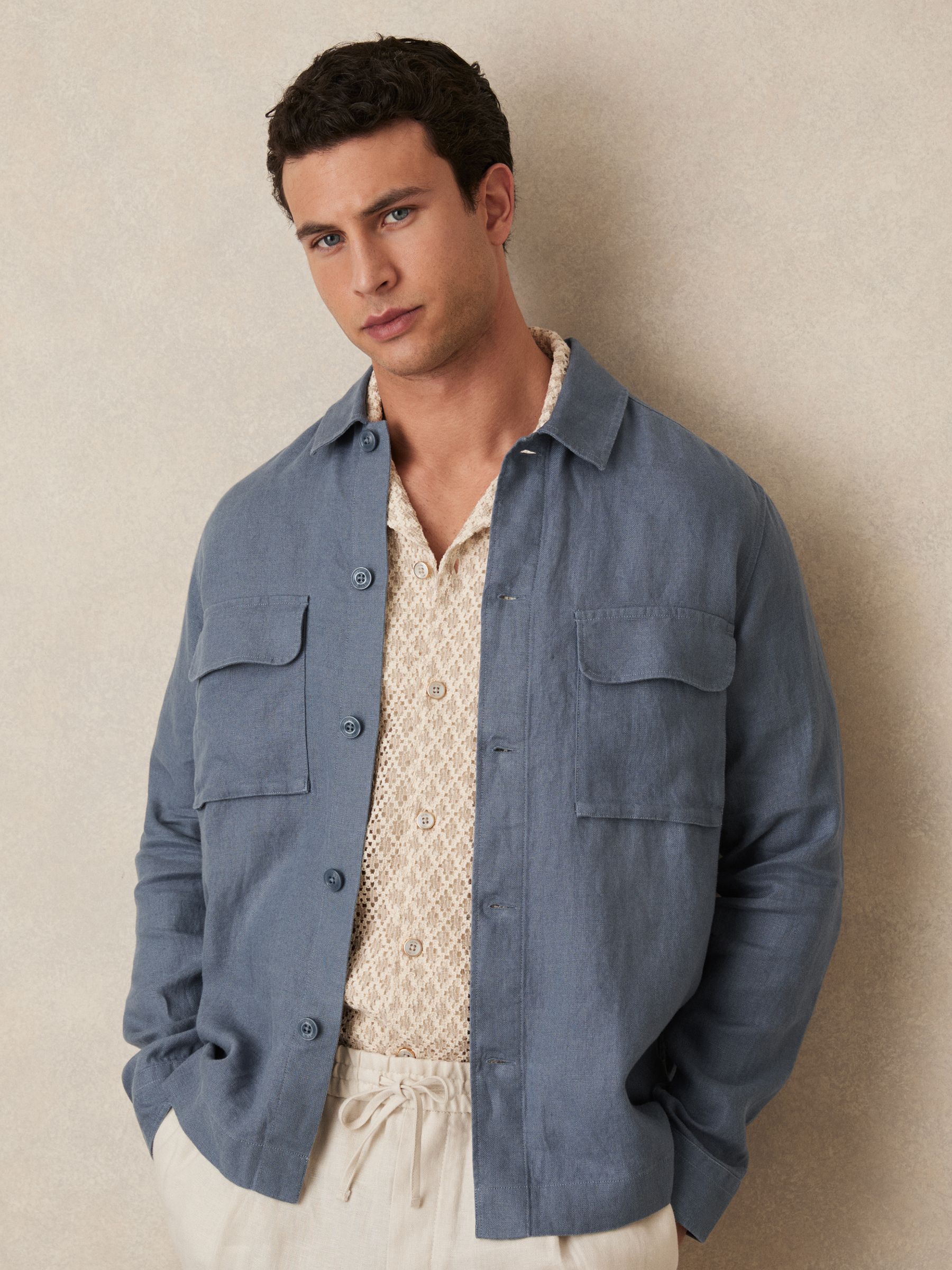 Linen Twin-Pocket Overshirt in Airforce Blue