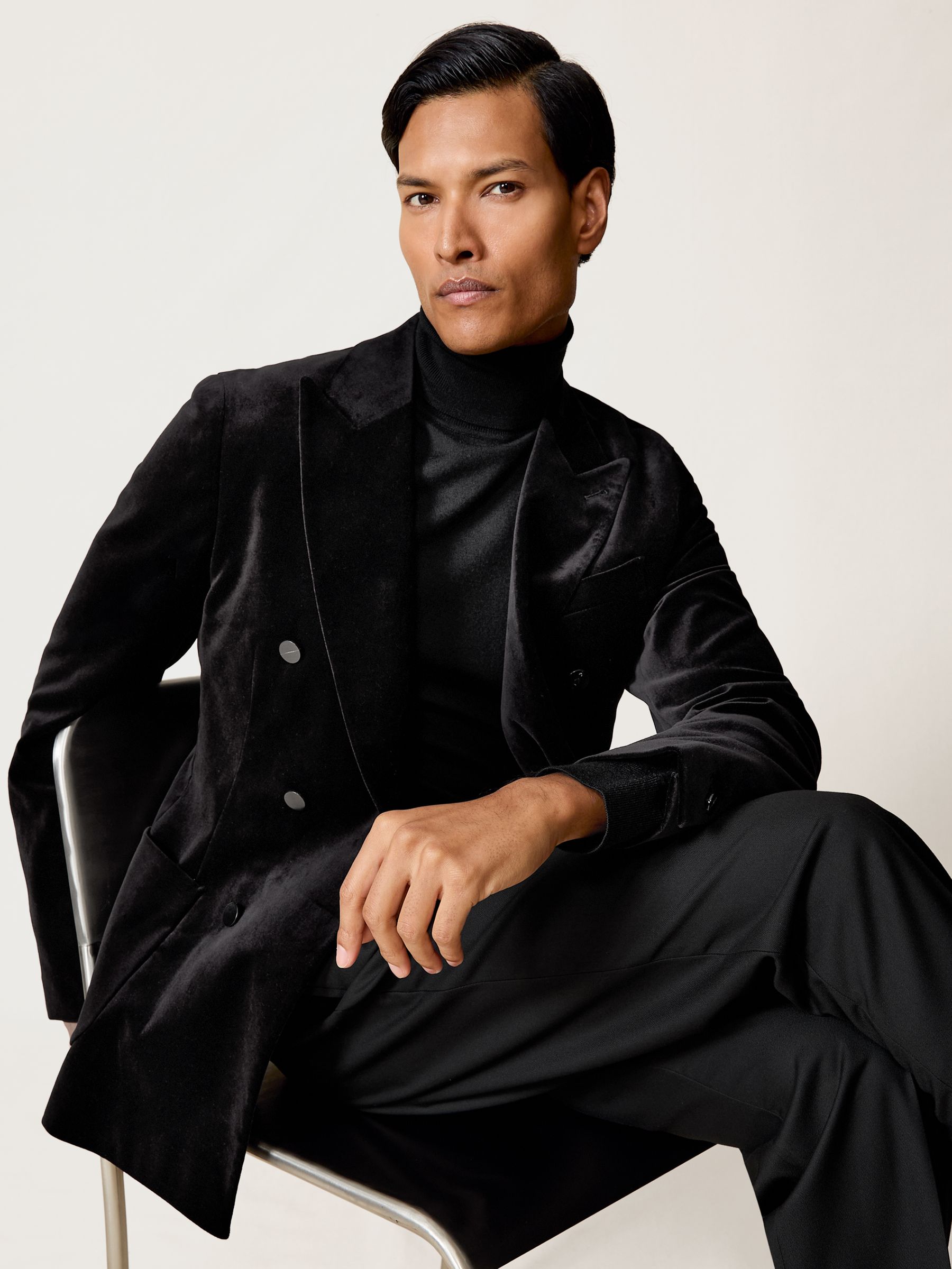 Double-Breasted Velvet Blazer Regular-Fit in Black