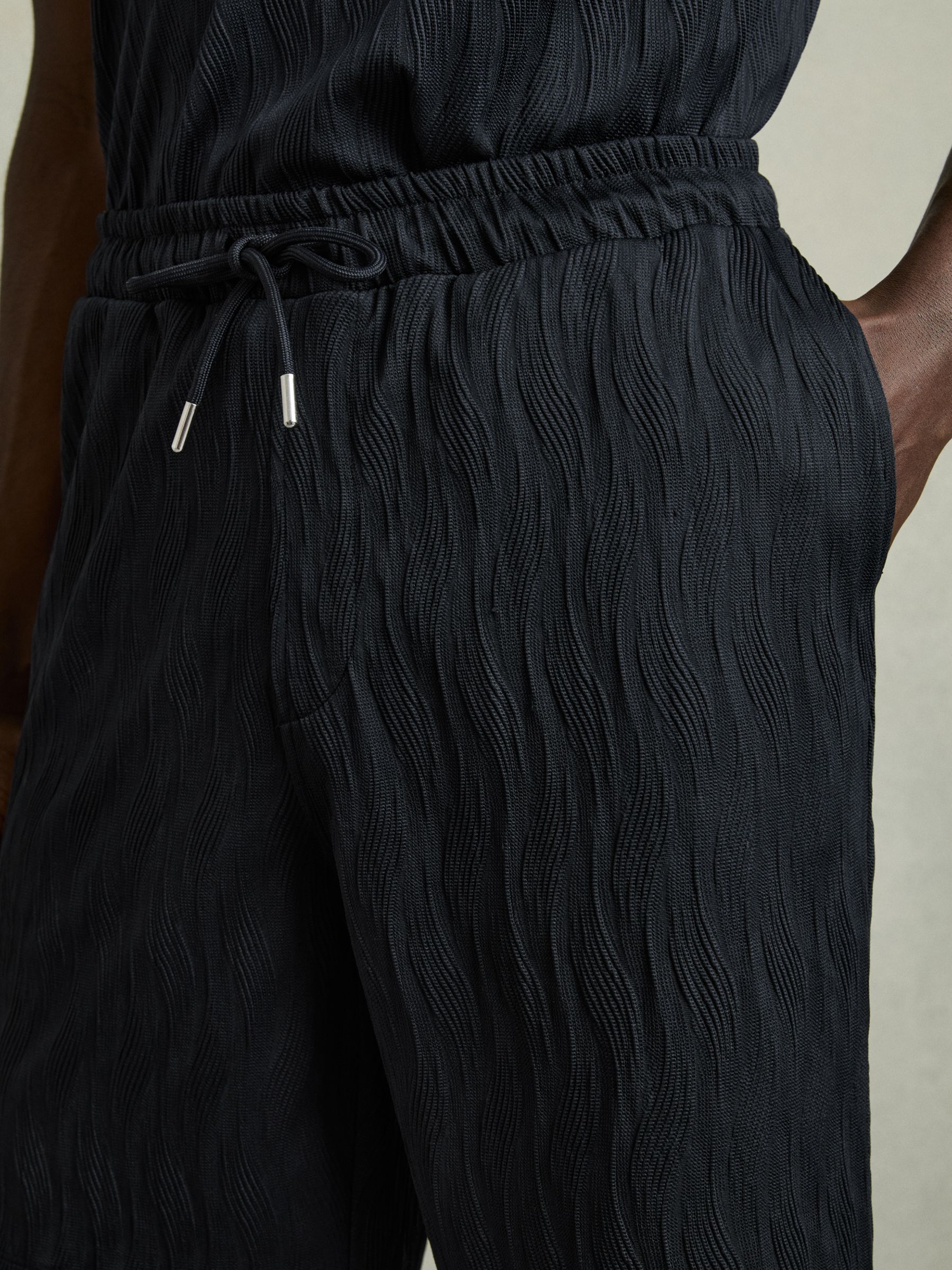 Wave Jacquard Drawstring Shorts in Navy