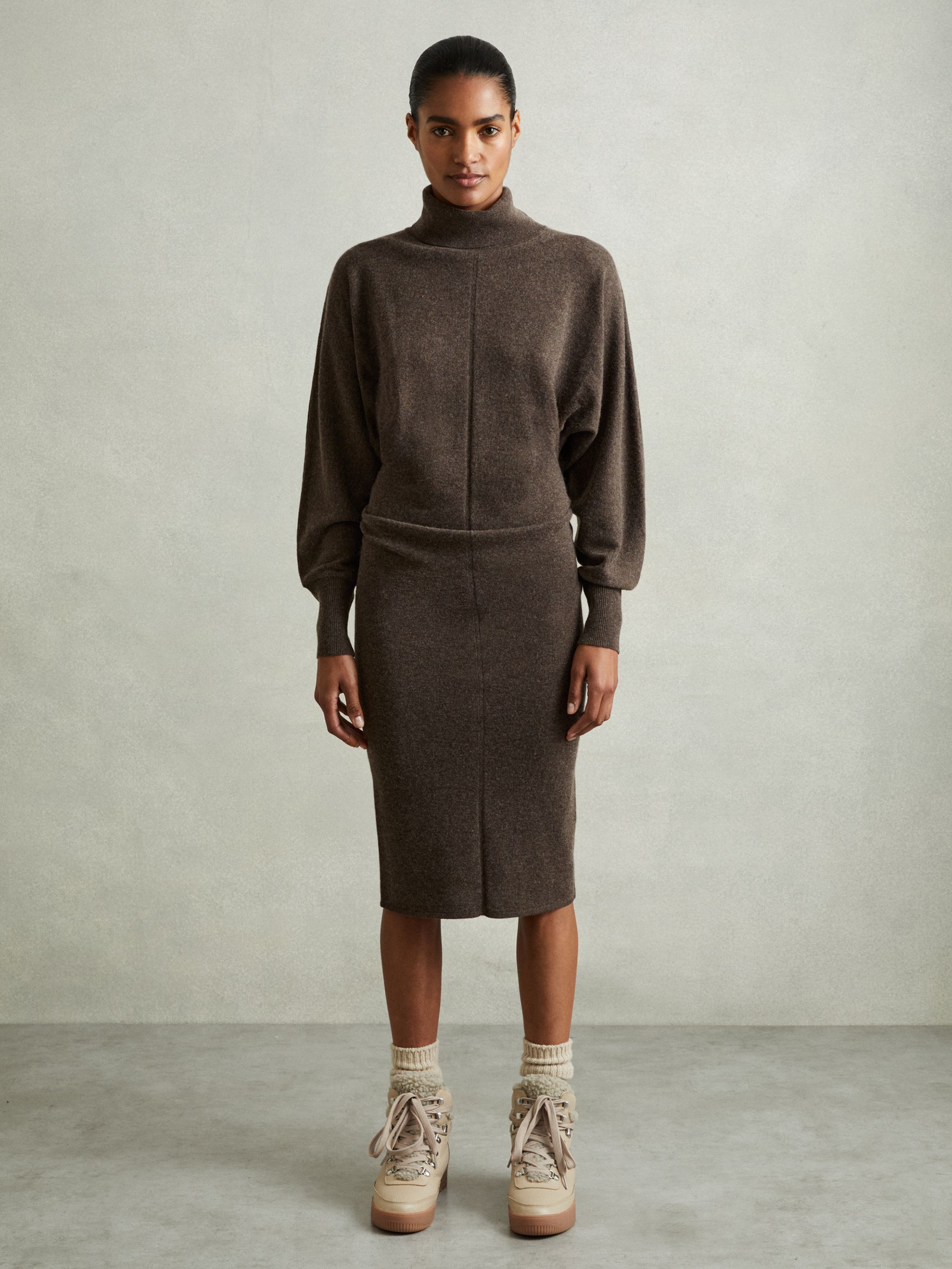 Petite Jumper Dress with Wool and Cashmere in Chocolate