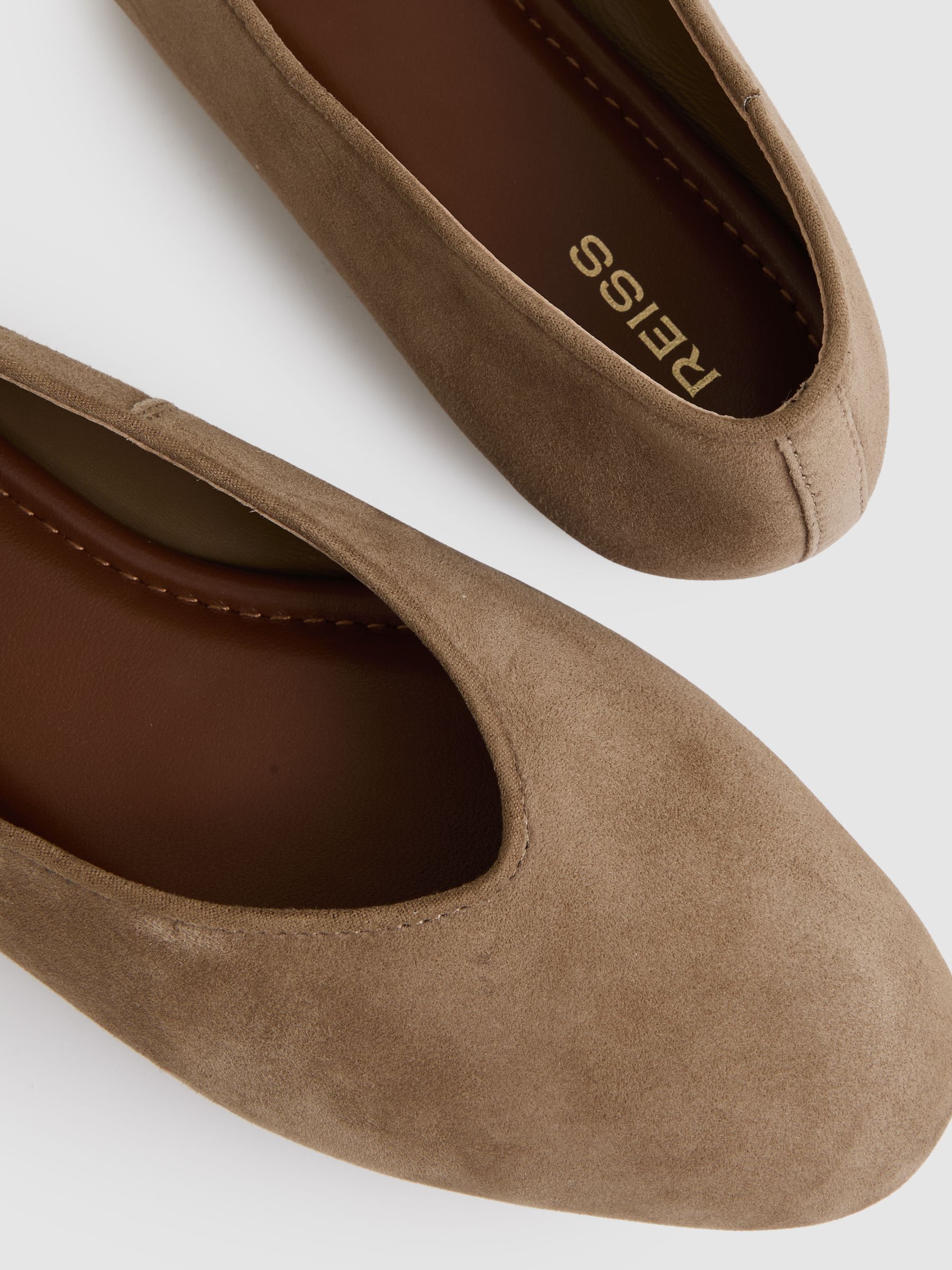 Leather Rounded-Point Toe Ballet Flats in Taupe