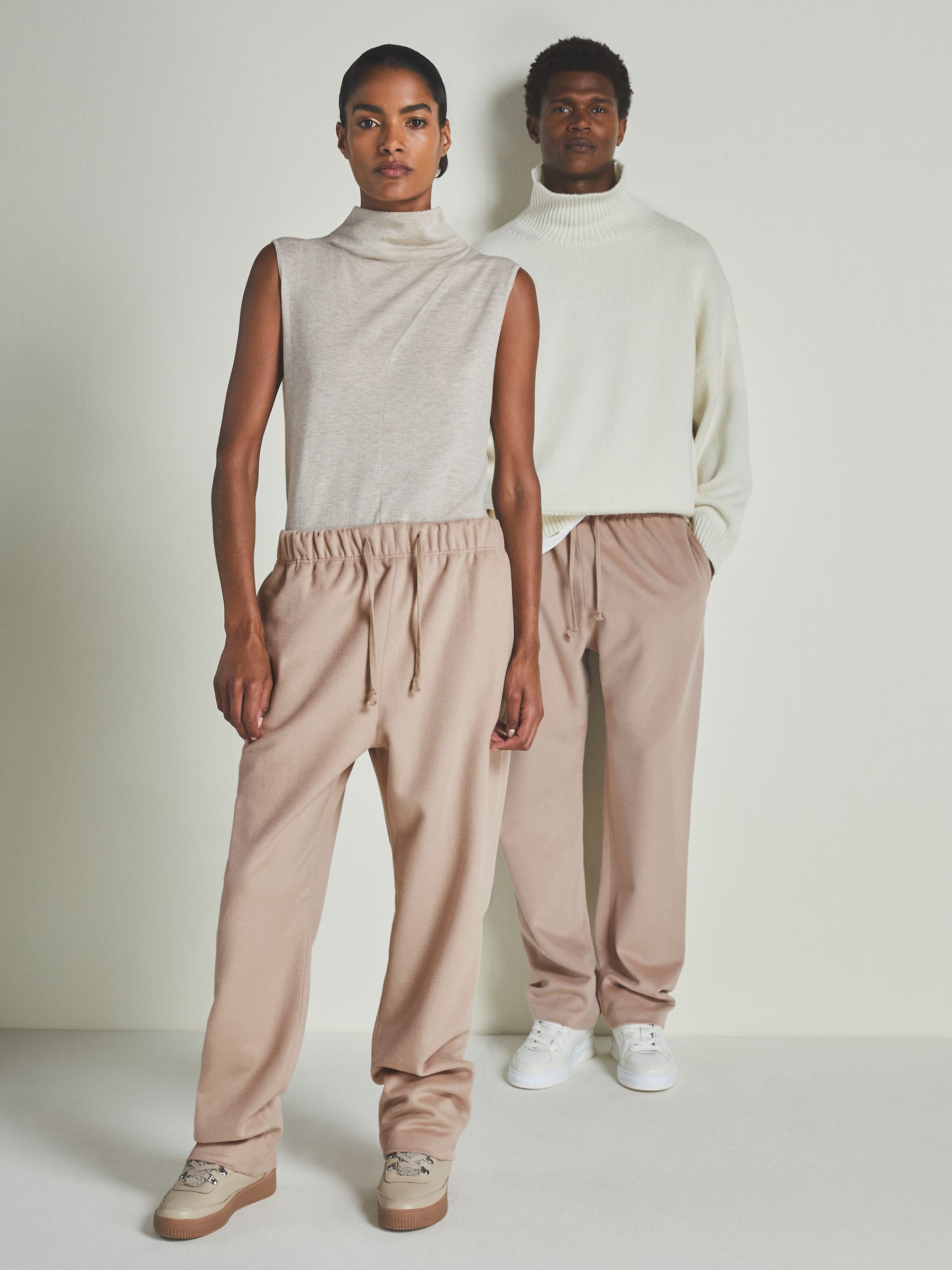 Reiss | Les 100 Ciels Merino and Silk Joggers in Neutral