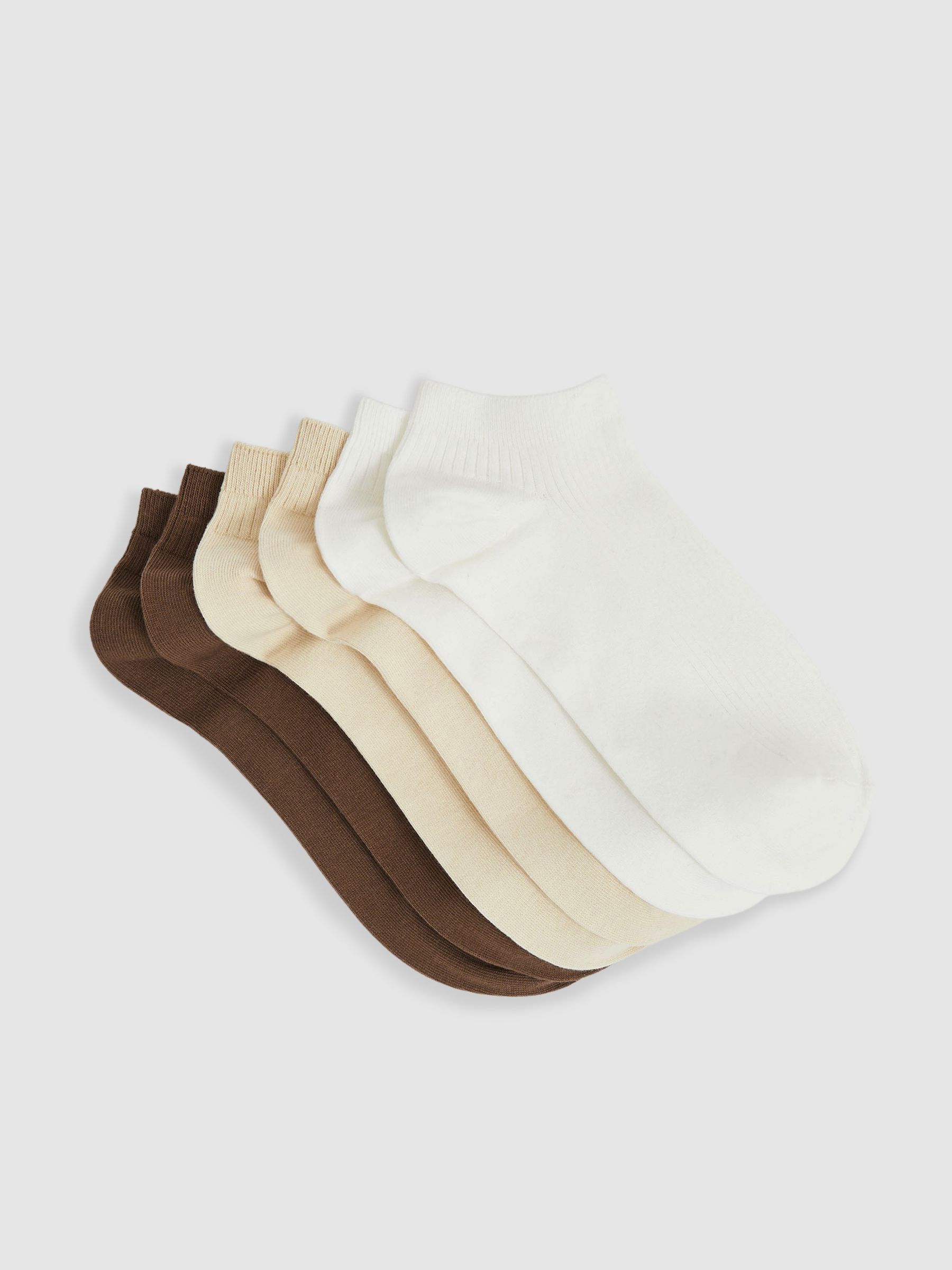 3 Pack of Trainer Socks in Chocolate/White