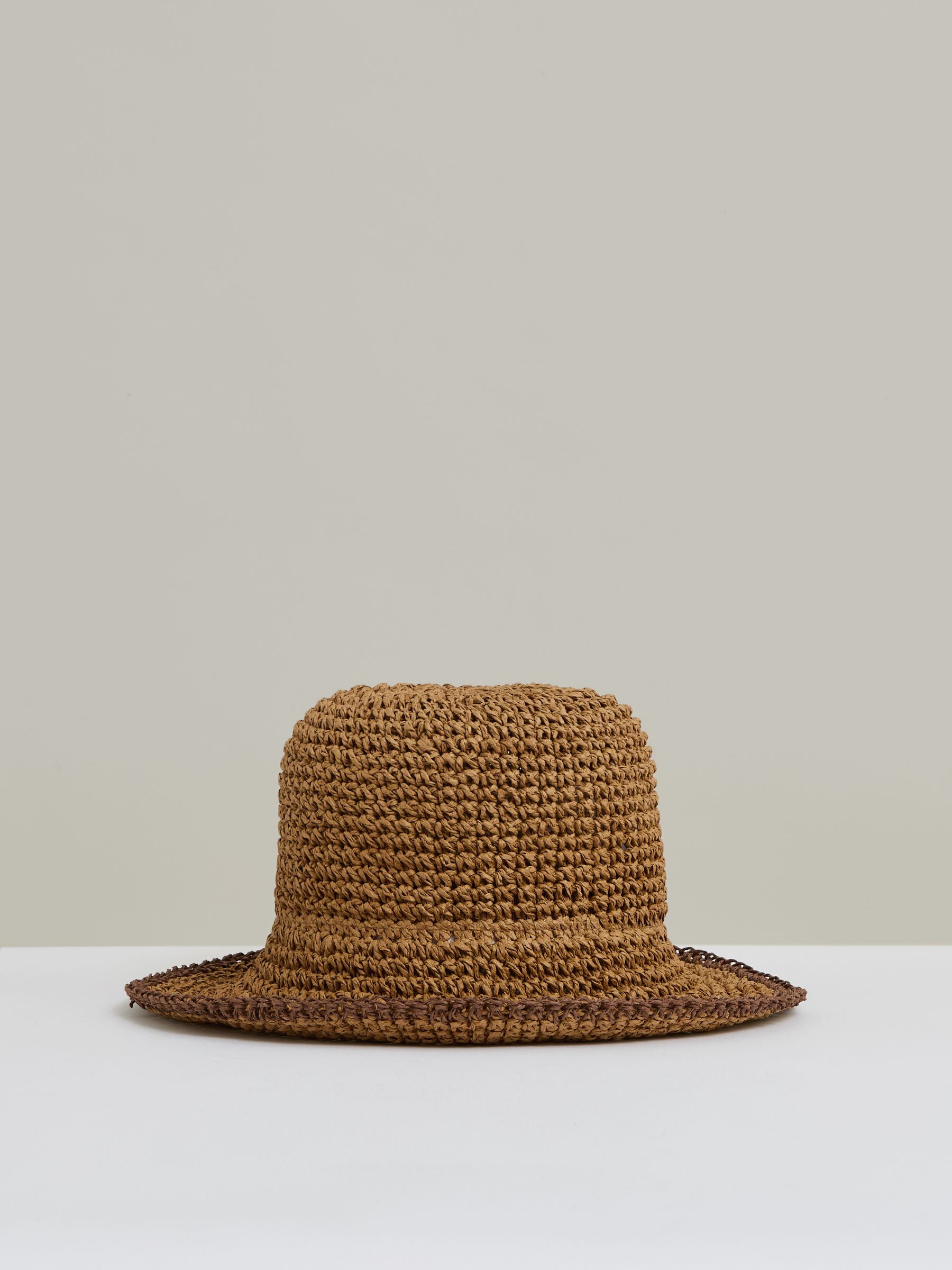 Straw Sun Hat in Tan