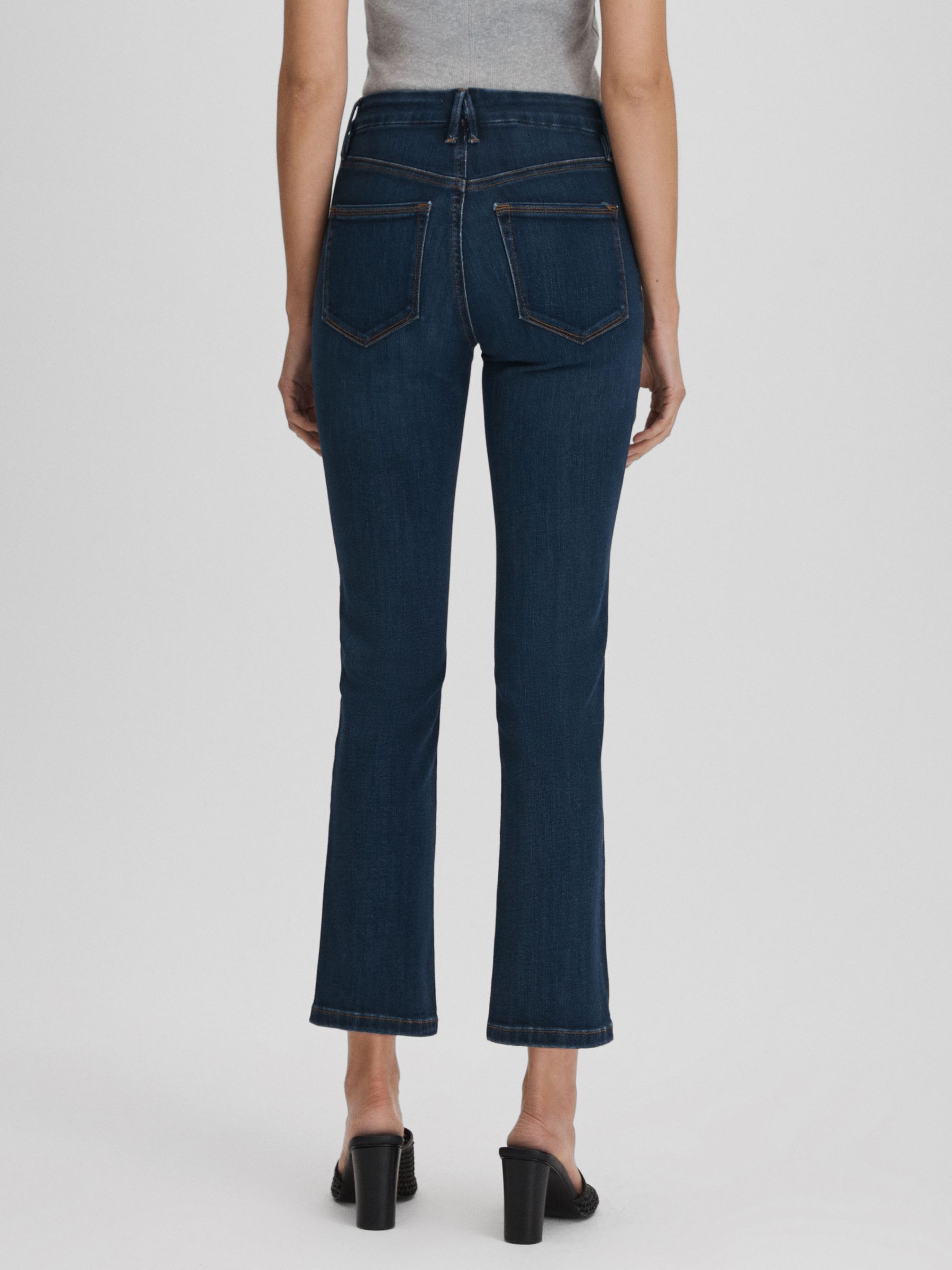 Good American Slim Fit Cropped Jeans in Blue