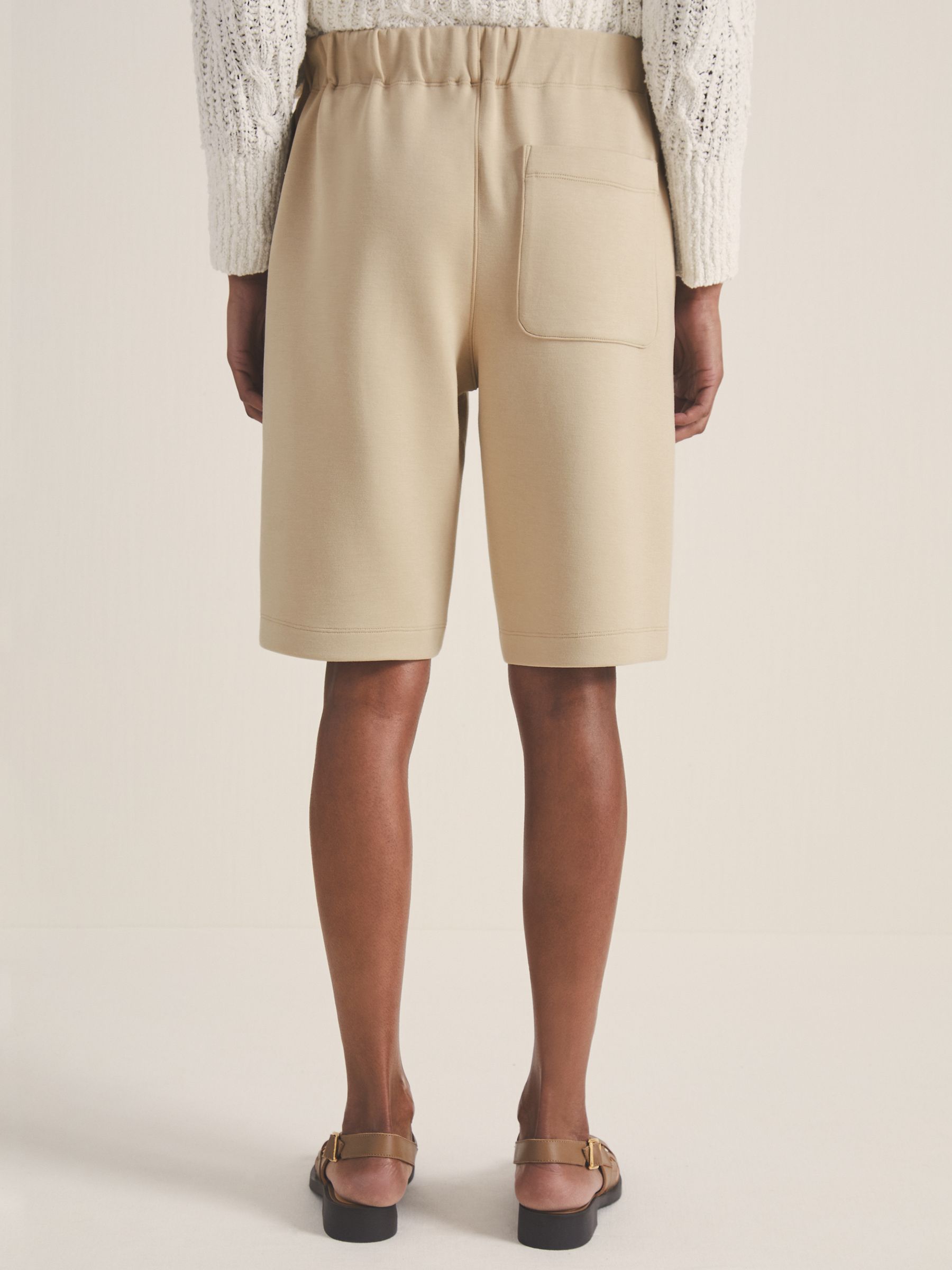 Reiss | Les 100 Ciels Jersey Shorts in Sage