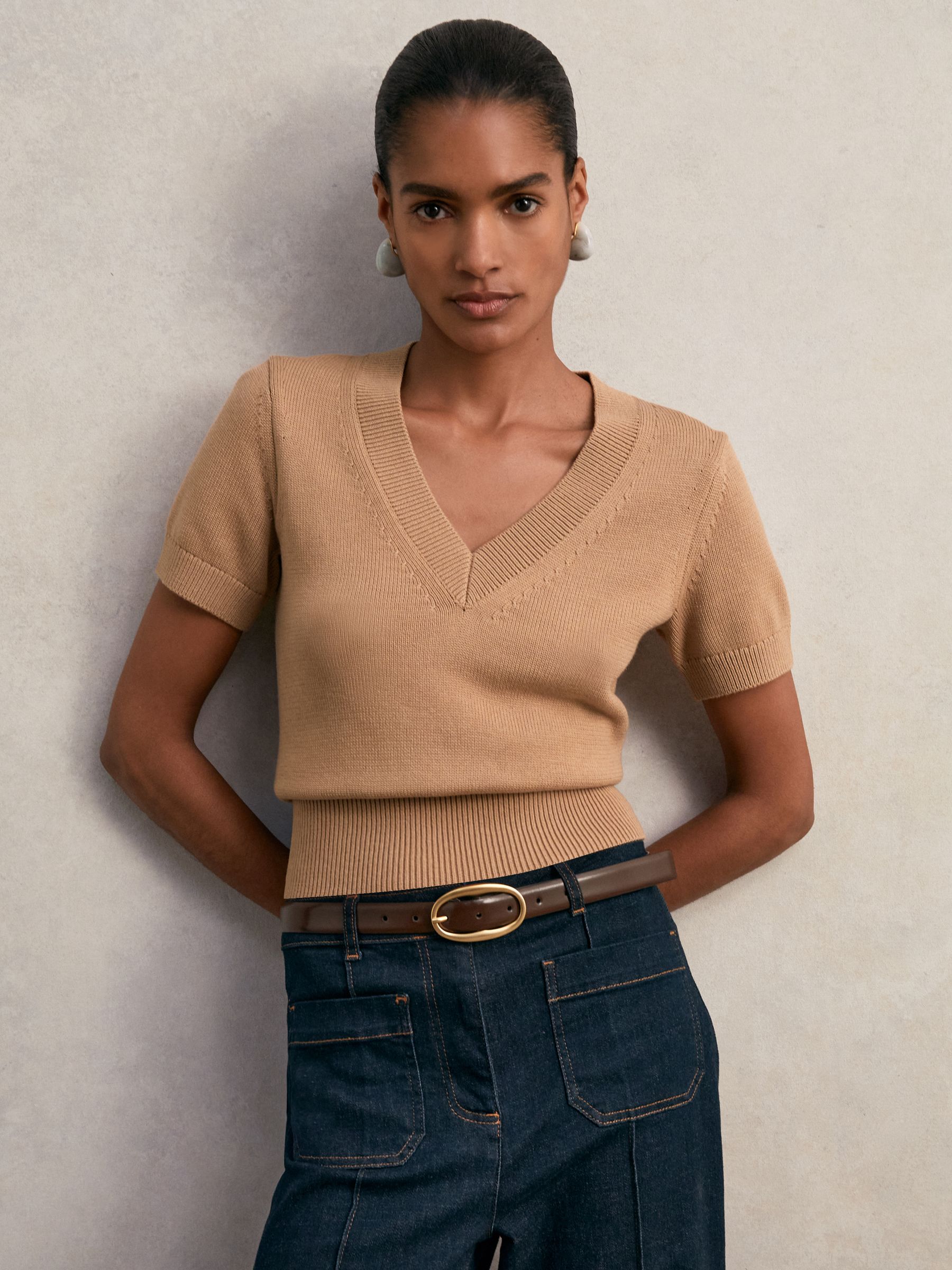 Cotton-Wool Knit V-Neck Top in Camel