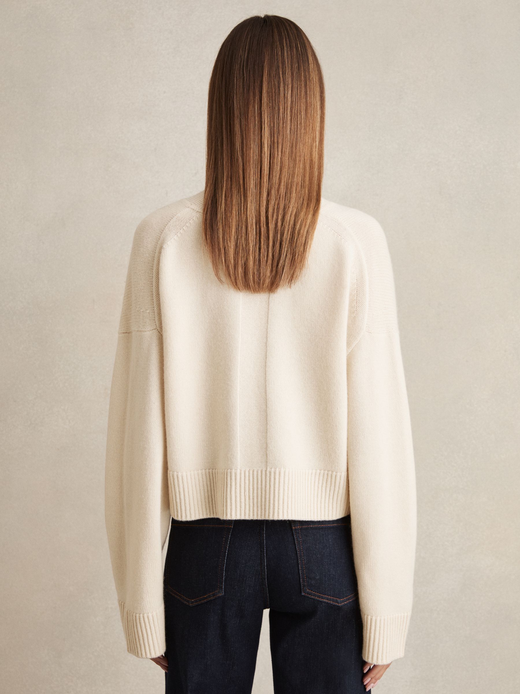 Wool-Cashmere Cropped Cardigan in Cream