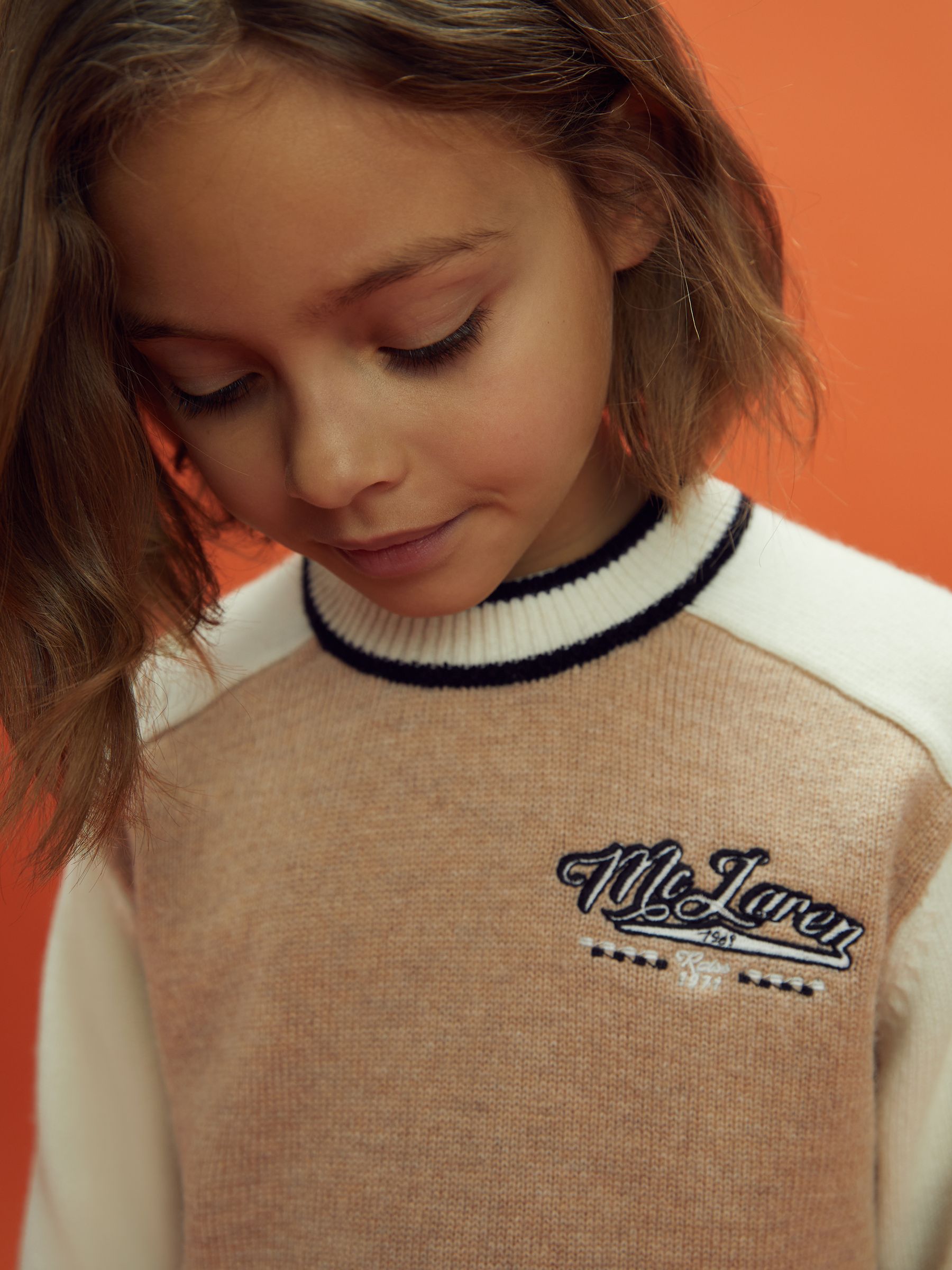 9-13 yrs McLaren F1 Wool Cashmere Cropped Jumper in Camel/Ecru