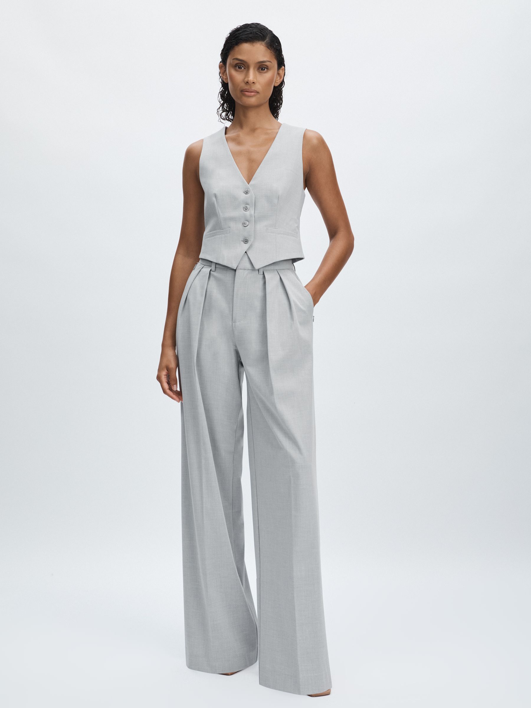 Good American Pleated Sharkskin Suit Trousers in Grey