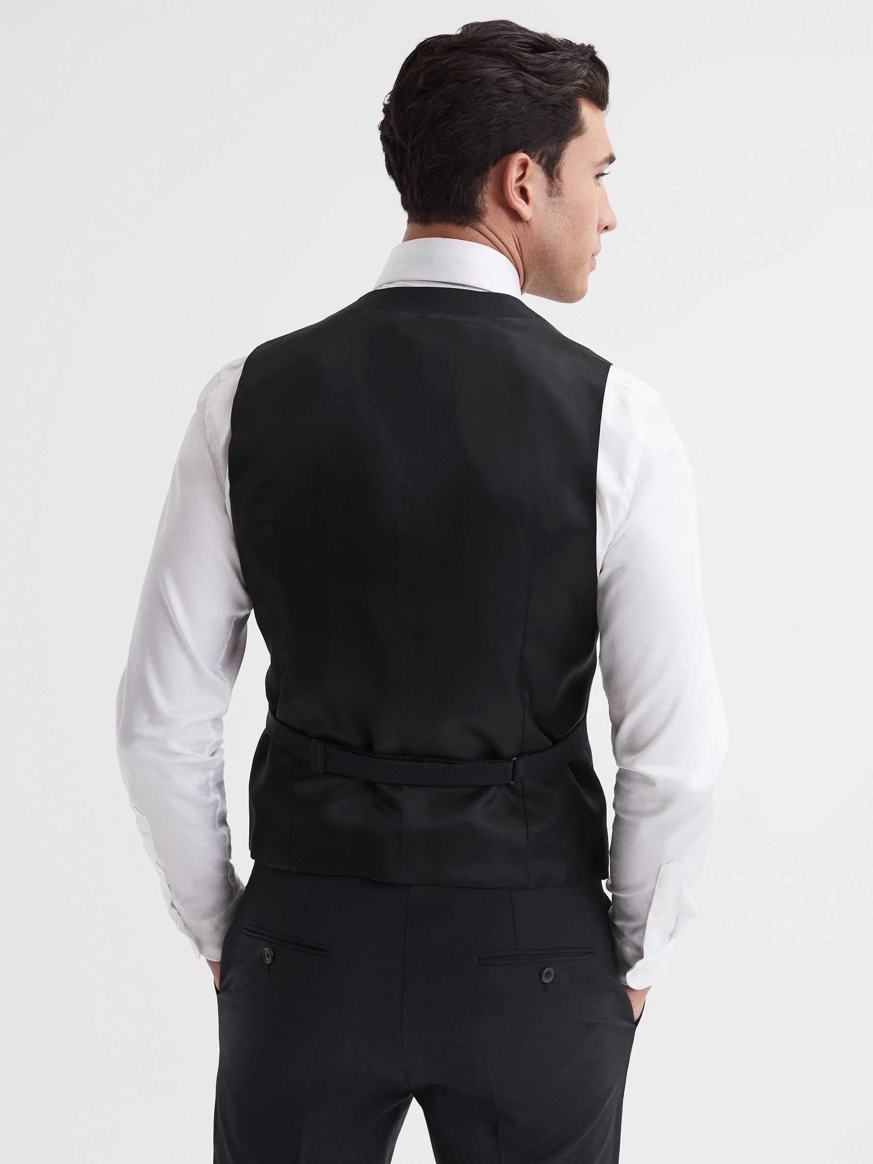 Modern Fit Travel Waistcoat in Black