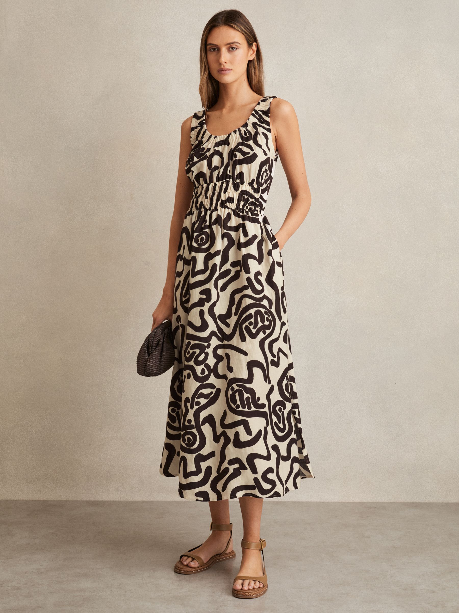 Linen-Blend Printed Shirred Midi Dress in Brown/Ivory
