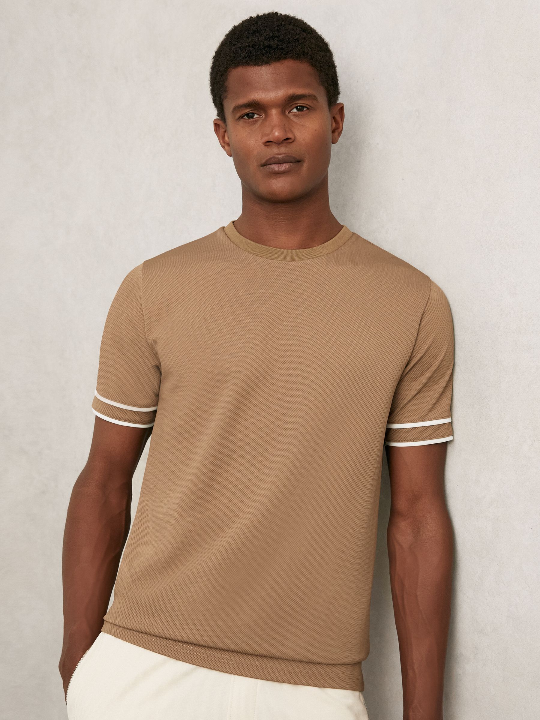 Textured Crew-Neck Tipped T-Shirt in Camel Brown