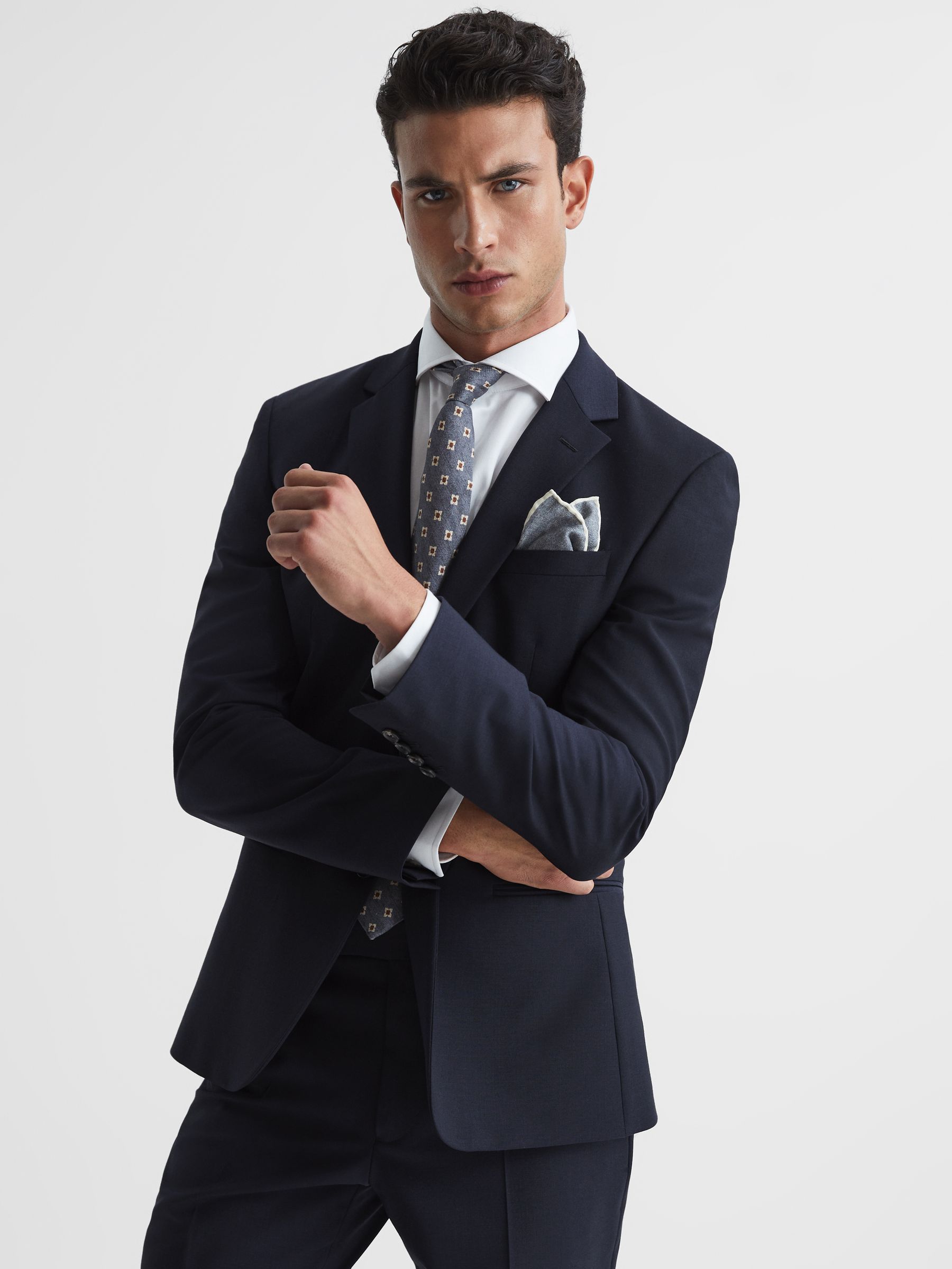 Slim Fit Single Breasted Wool Blazer in Navy