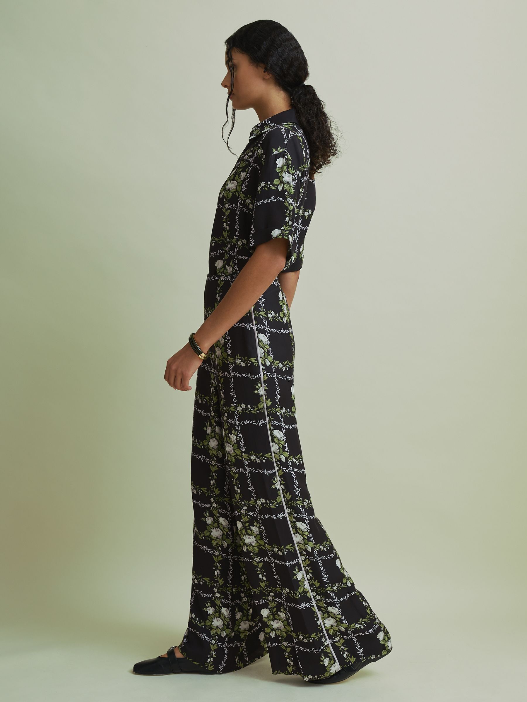 Florere High Rise Wide Leg Trousers in Black