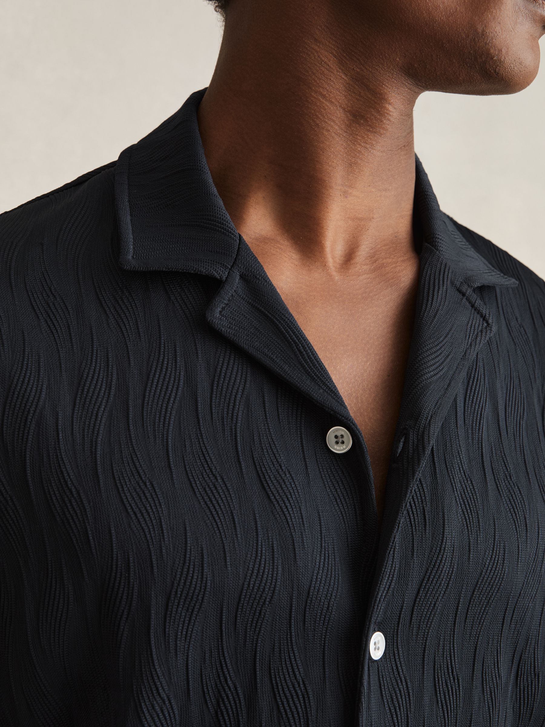 Wave-Jacquard Cuban-Collar Shirt in Navy