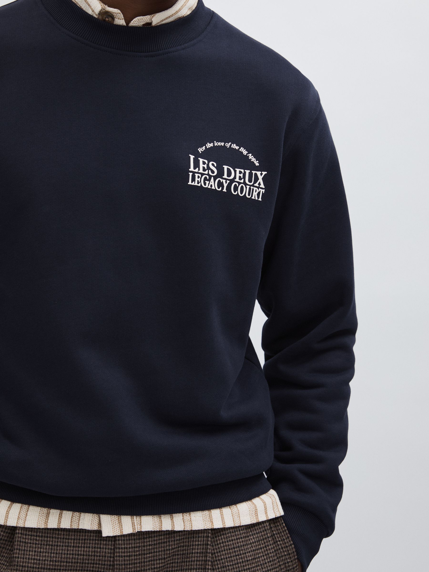 Les Deux Legacy Print Sweatshirt in Dark Navy