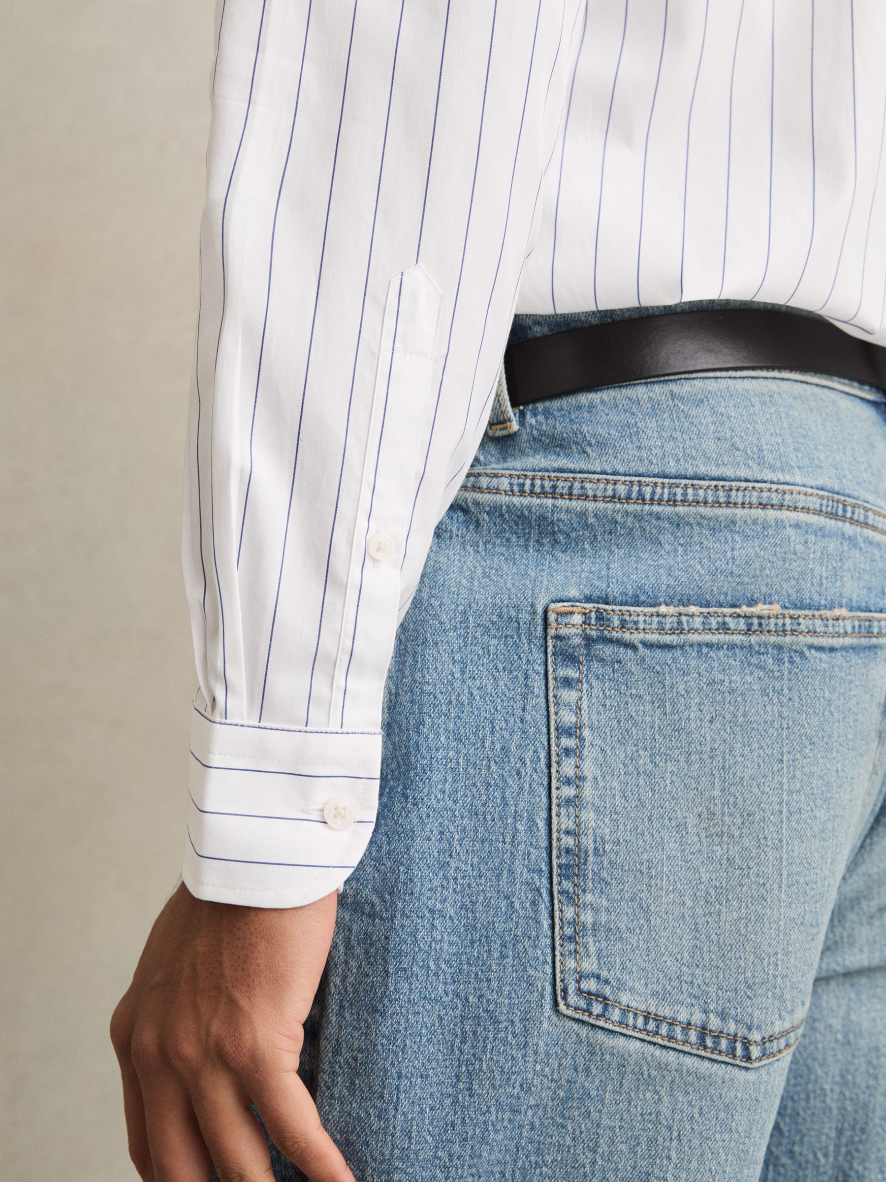 Cotton Cutaway Collar Stripe Shirt in Blue/White