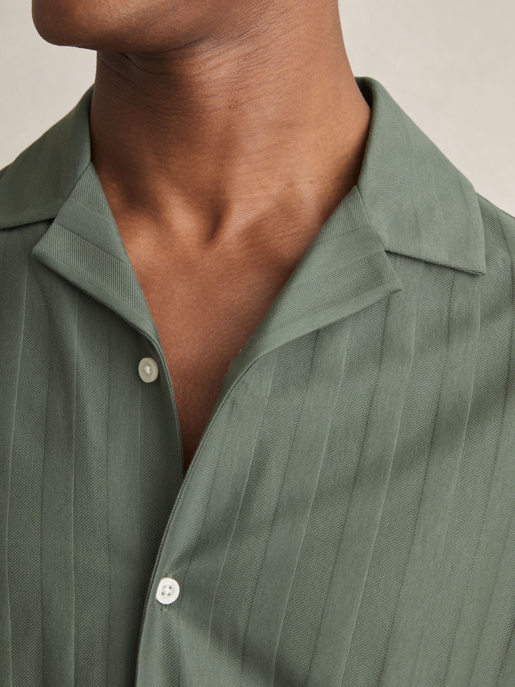 Cotton Textured Cuban-Collar Shirt in Sage