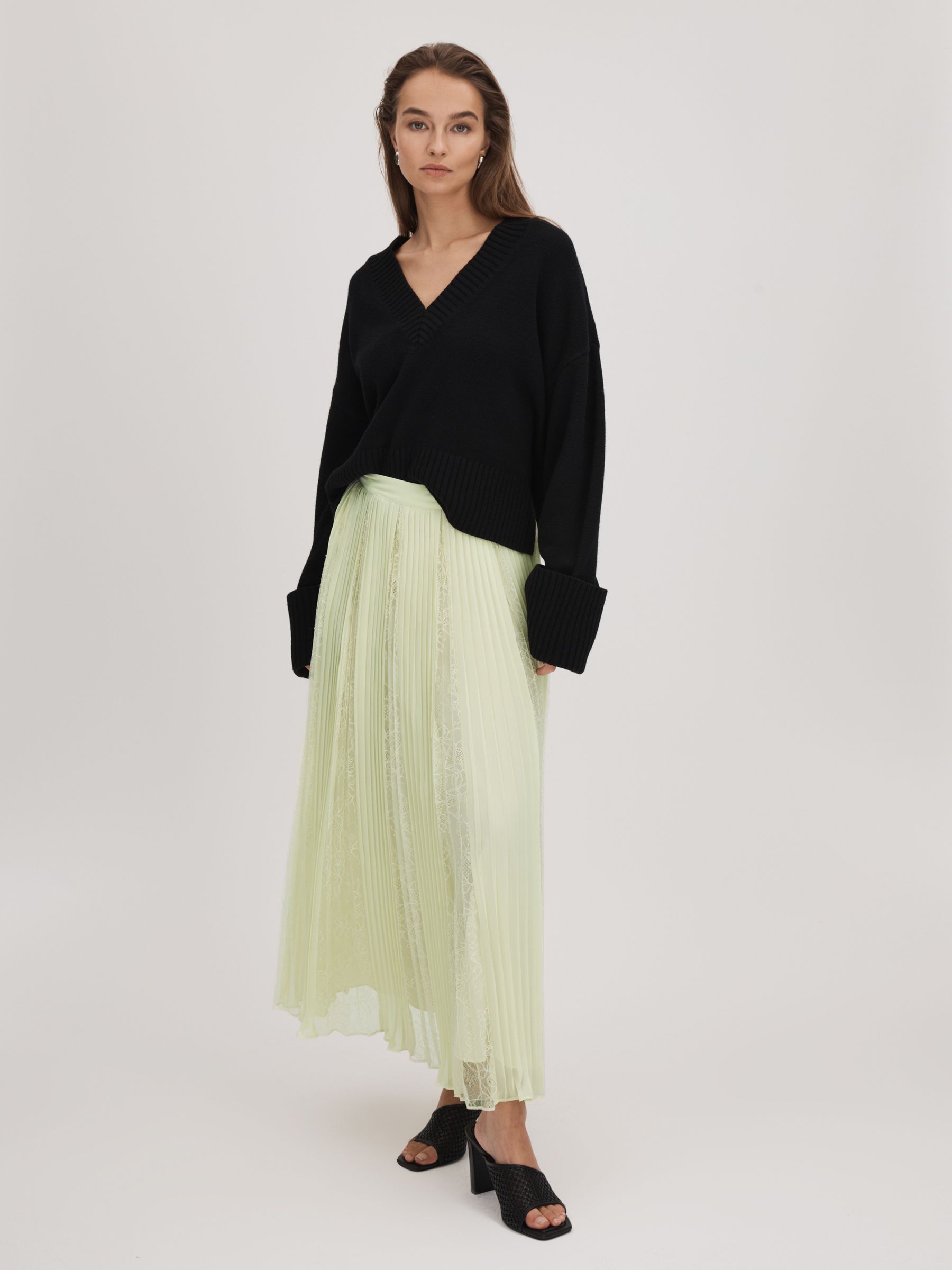 Florere Lace Pleated Midi Skirt in Pale Green
