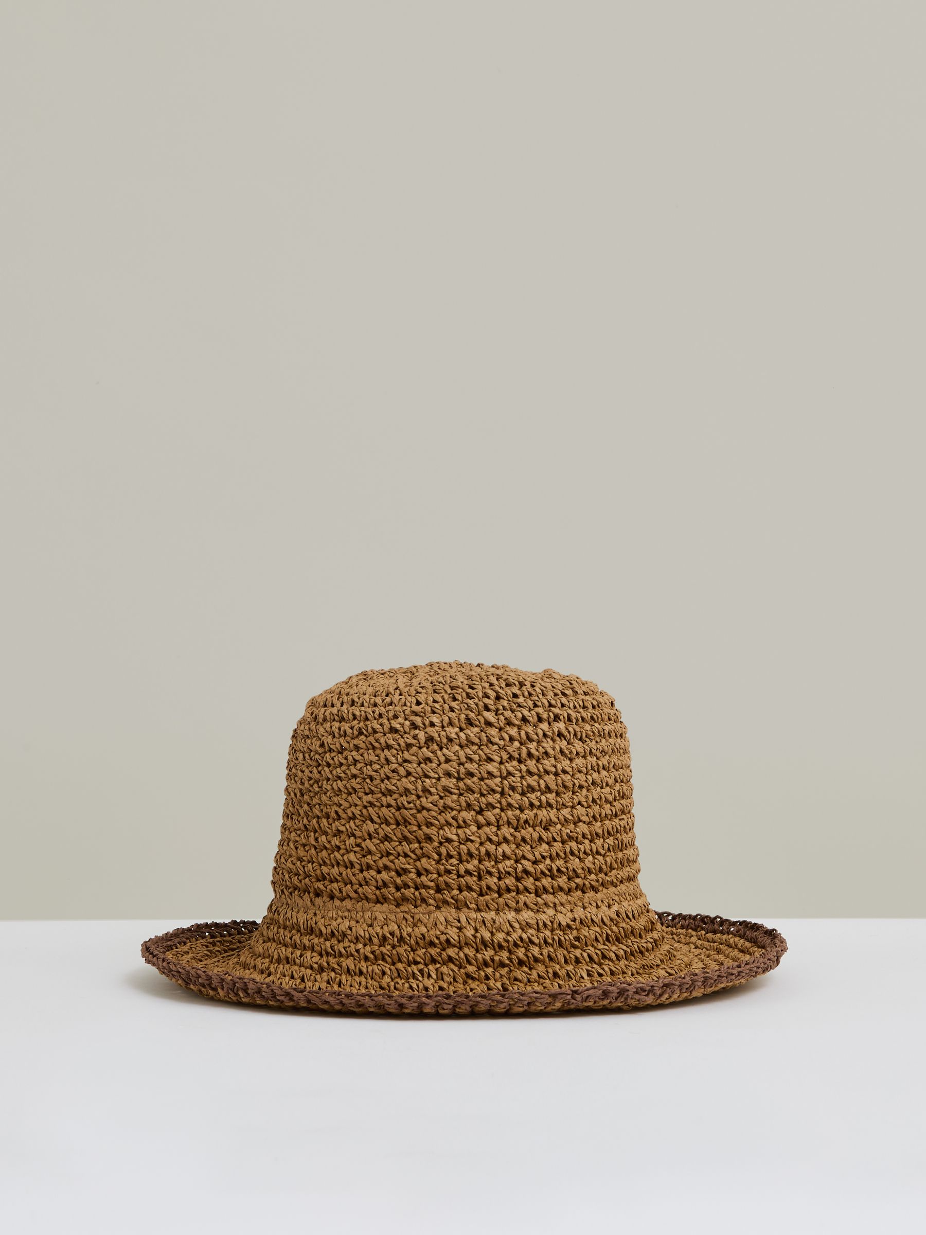 Straw Sun Hat in Tan
