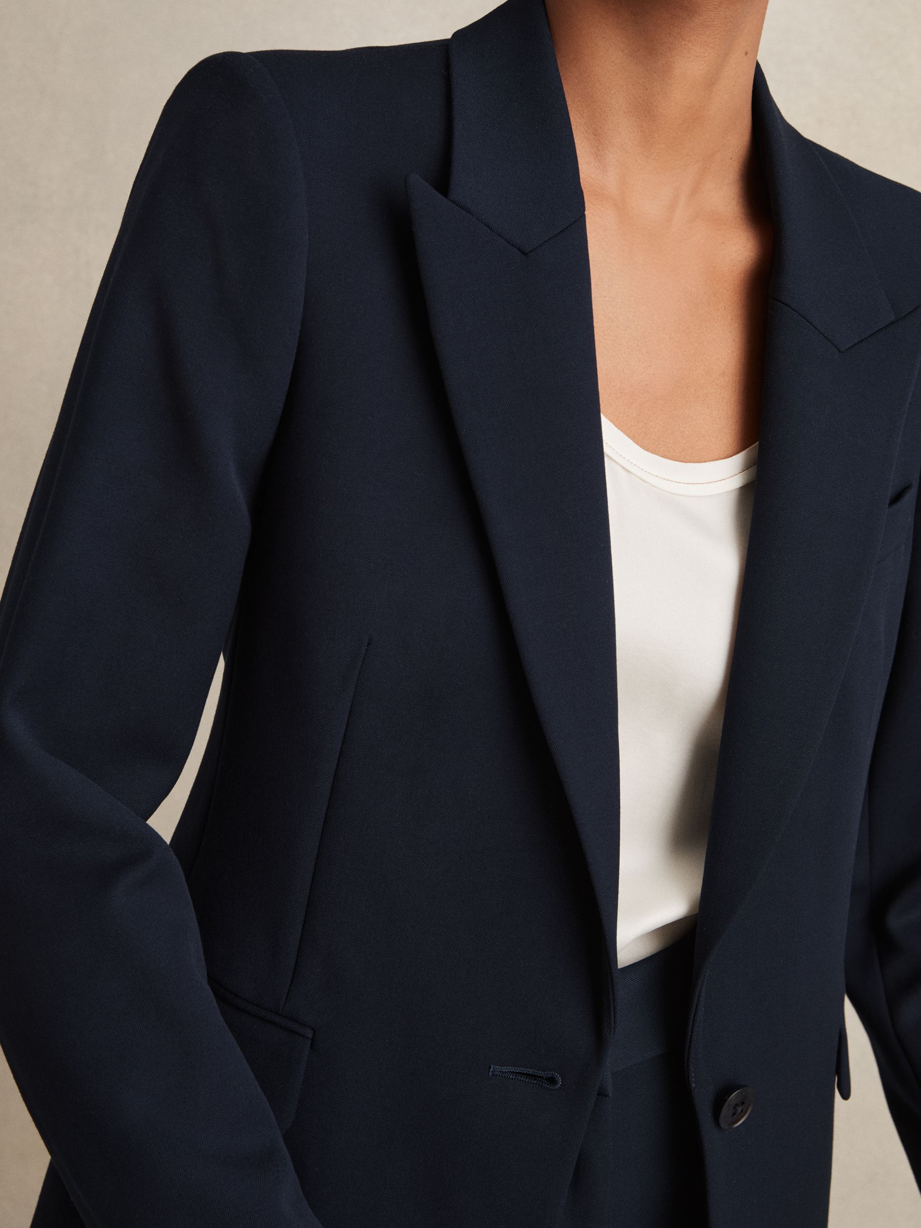 Tailored Single Breasted Suit Blazer in Navy
