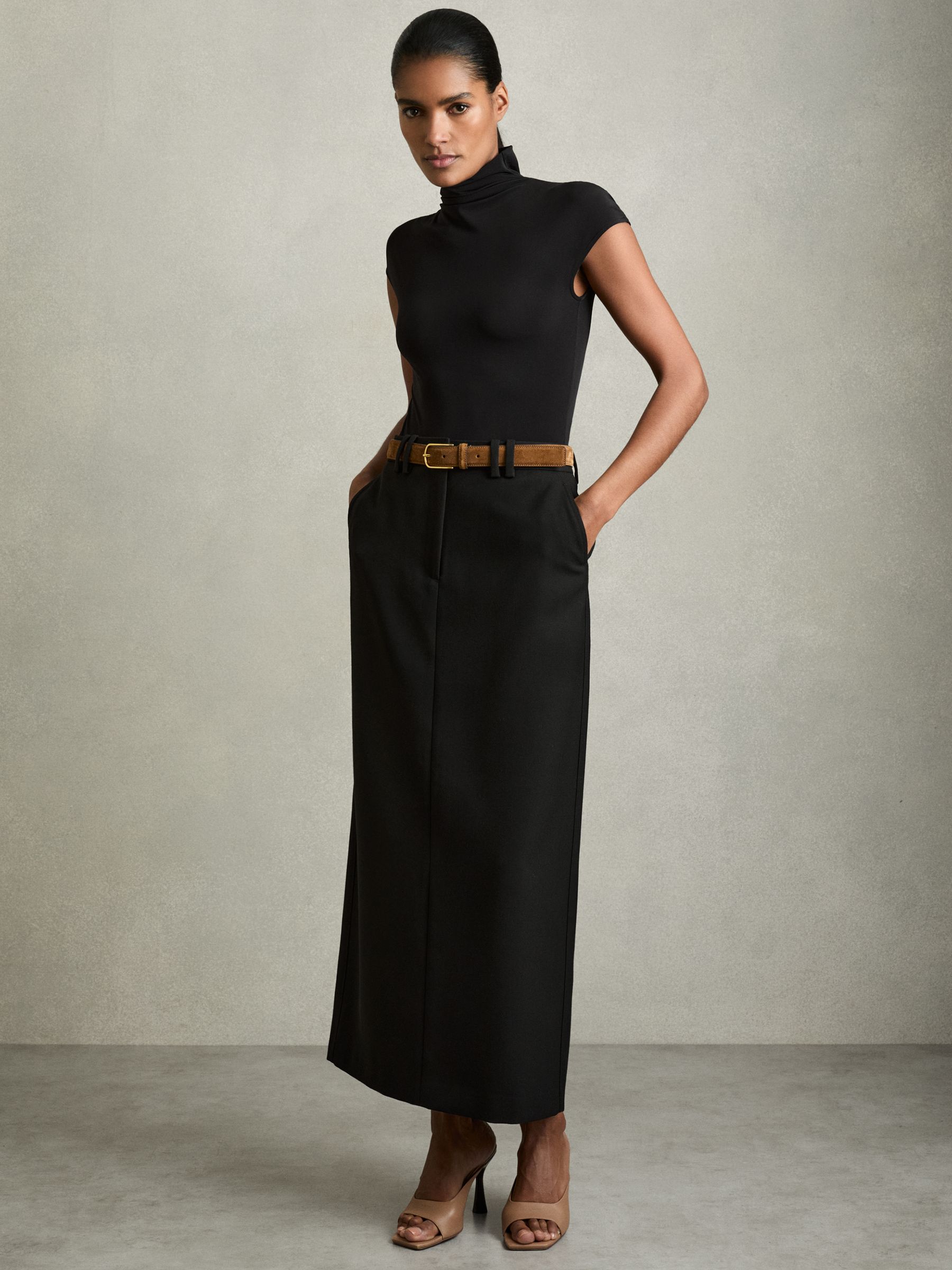 Wool-Blend Tailored Pencil Skirt in Black