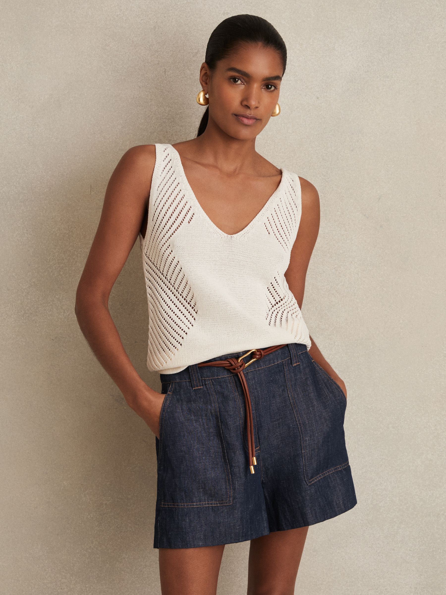 Linen Shorts in Indigo