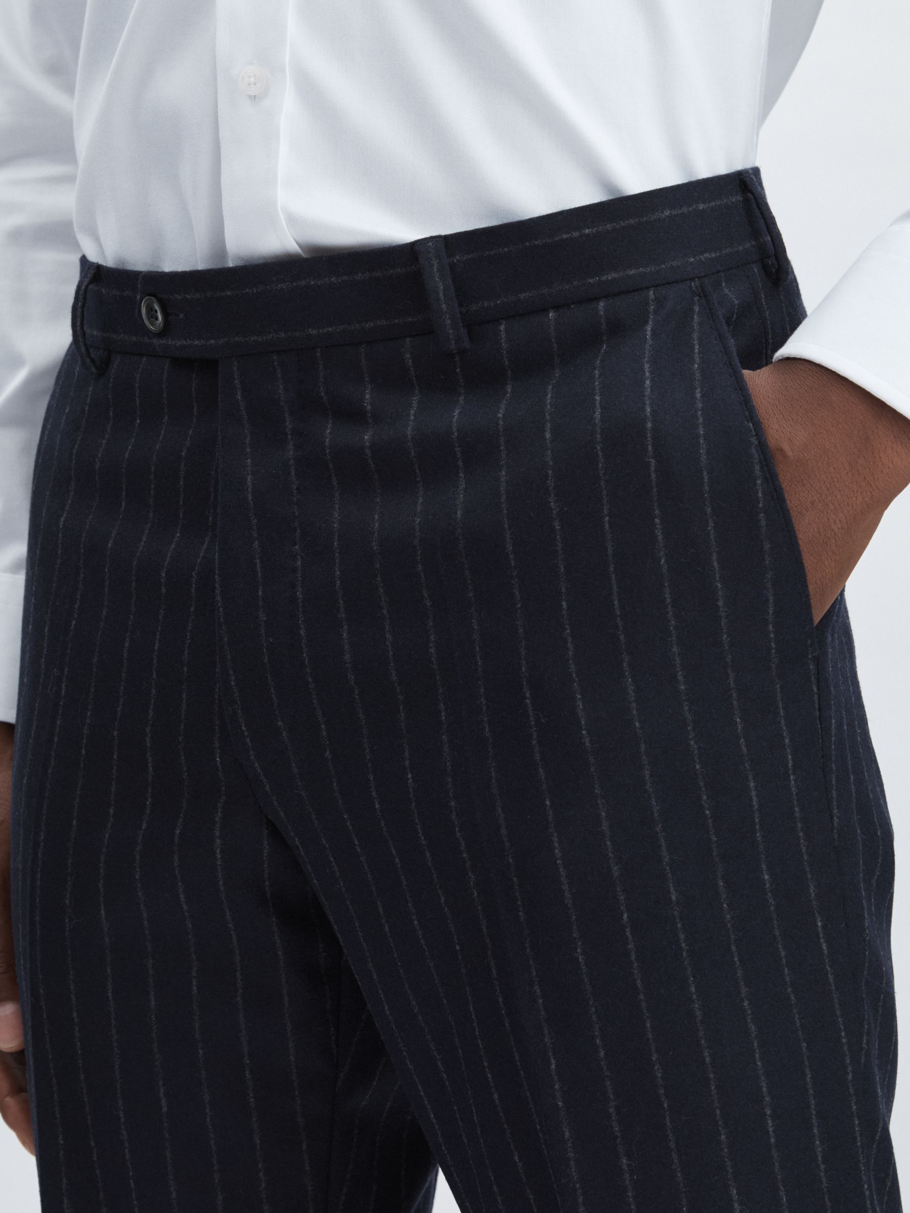 Oscar Jacobson 100% Wool Slim-Fit Pinstripe Suit Trousers in Navy