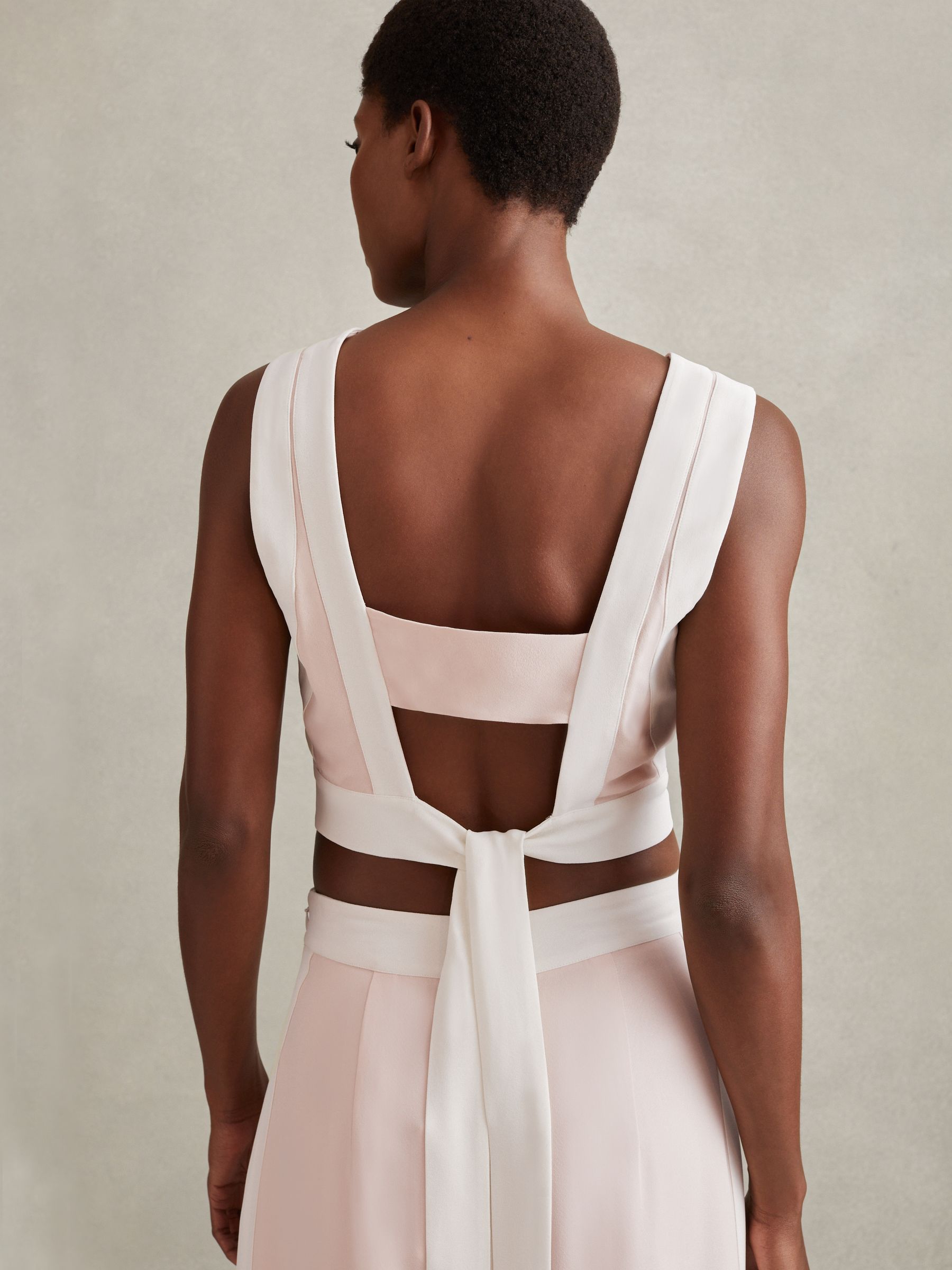 Contrast Trim Co-Ord Crop Top in Nude/Ivory