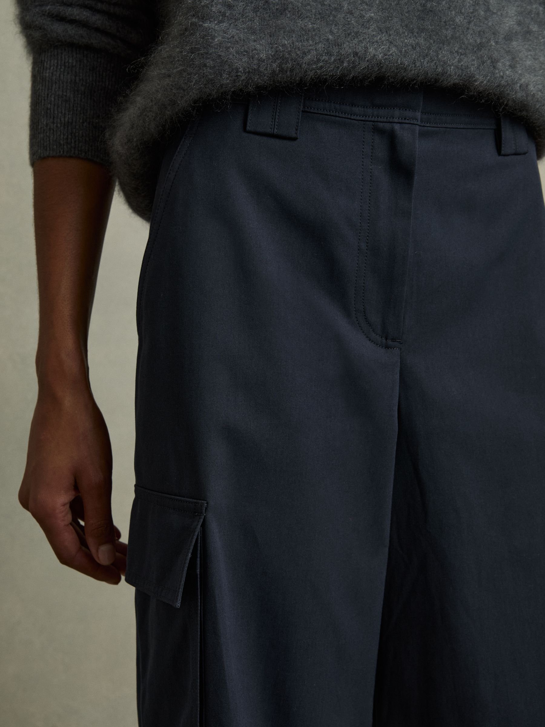 Cotton-Tencel Wide-Leg Combat Trousers in Navy