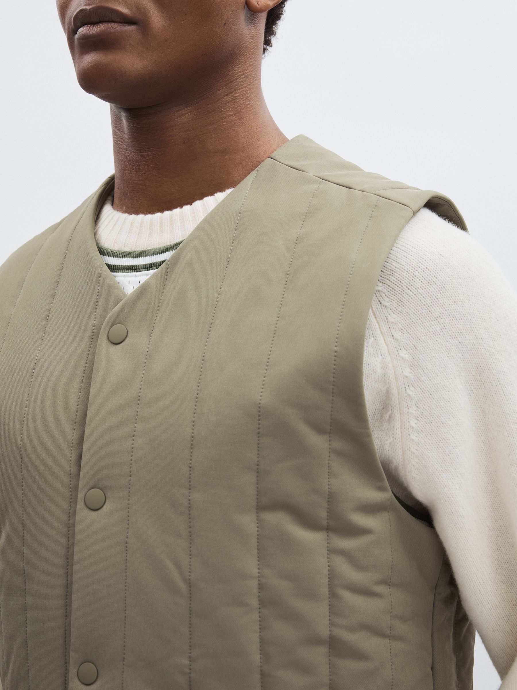 Les Deux Quilted Technical Gilet in Green