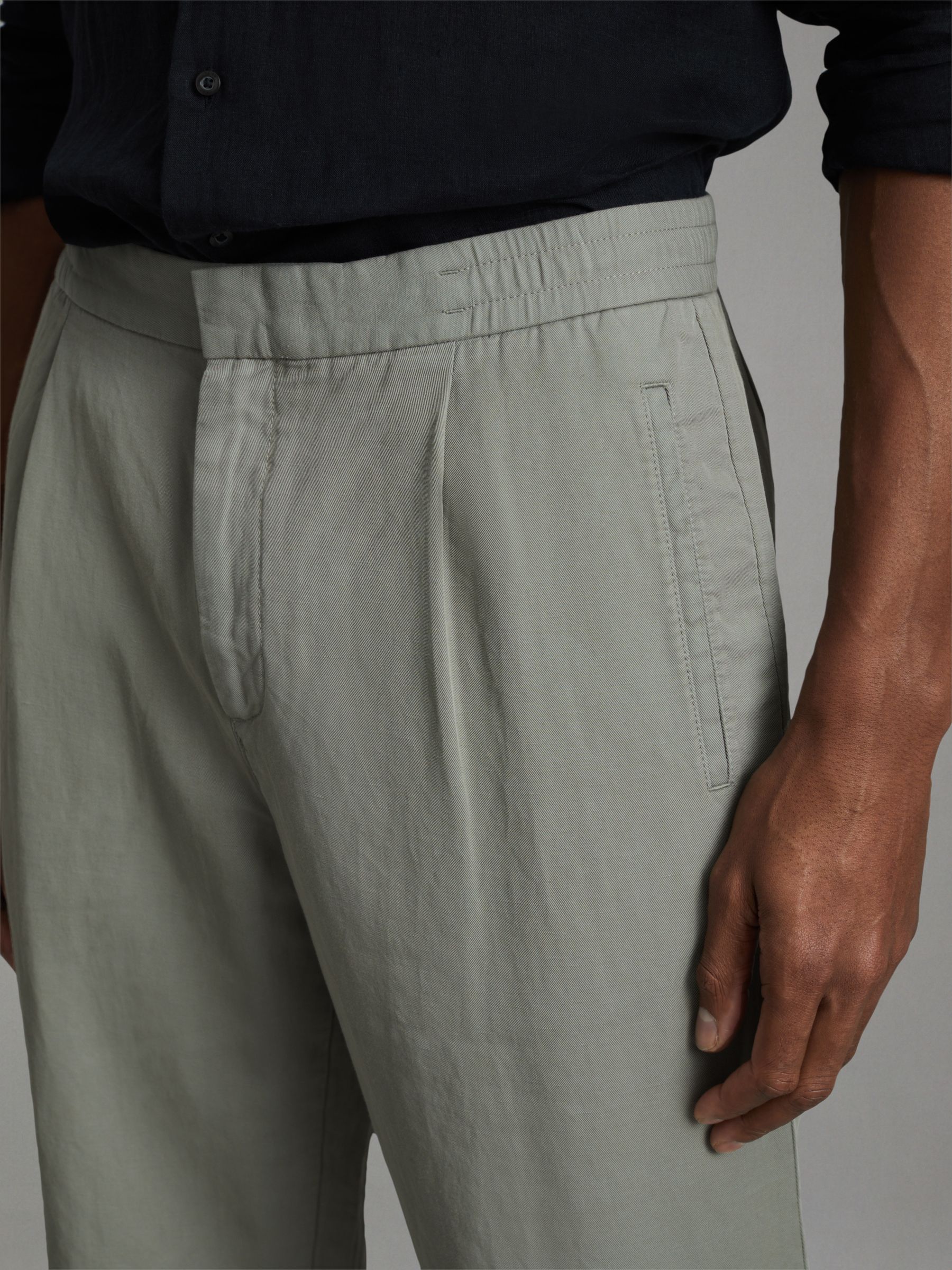 Relaxed Cotton/Linen Blend Elasticated Waist Trousers in Pistachio