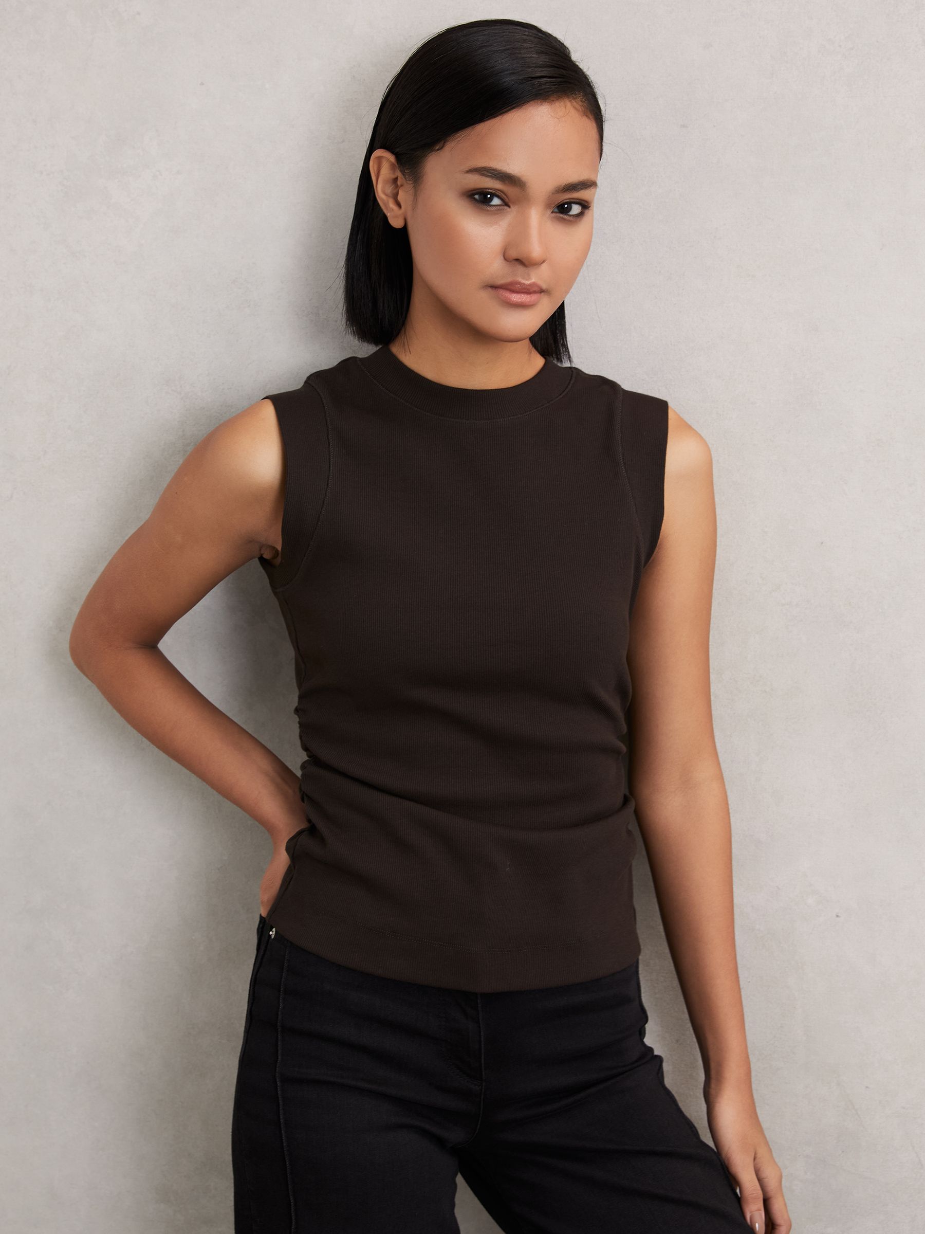 Ribbed Ruched Waist Vest in Chocolate