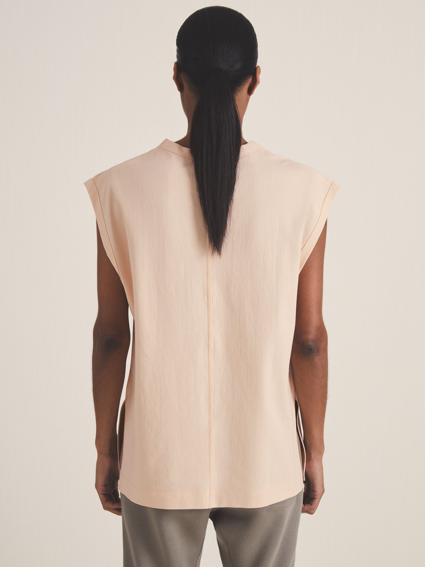 Reiss | Les 100 Ciels Oversize Vest in Peach