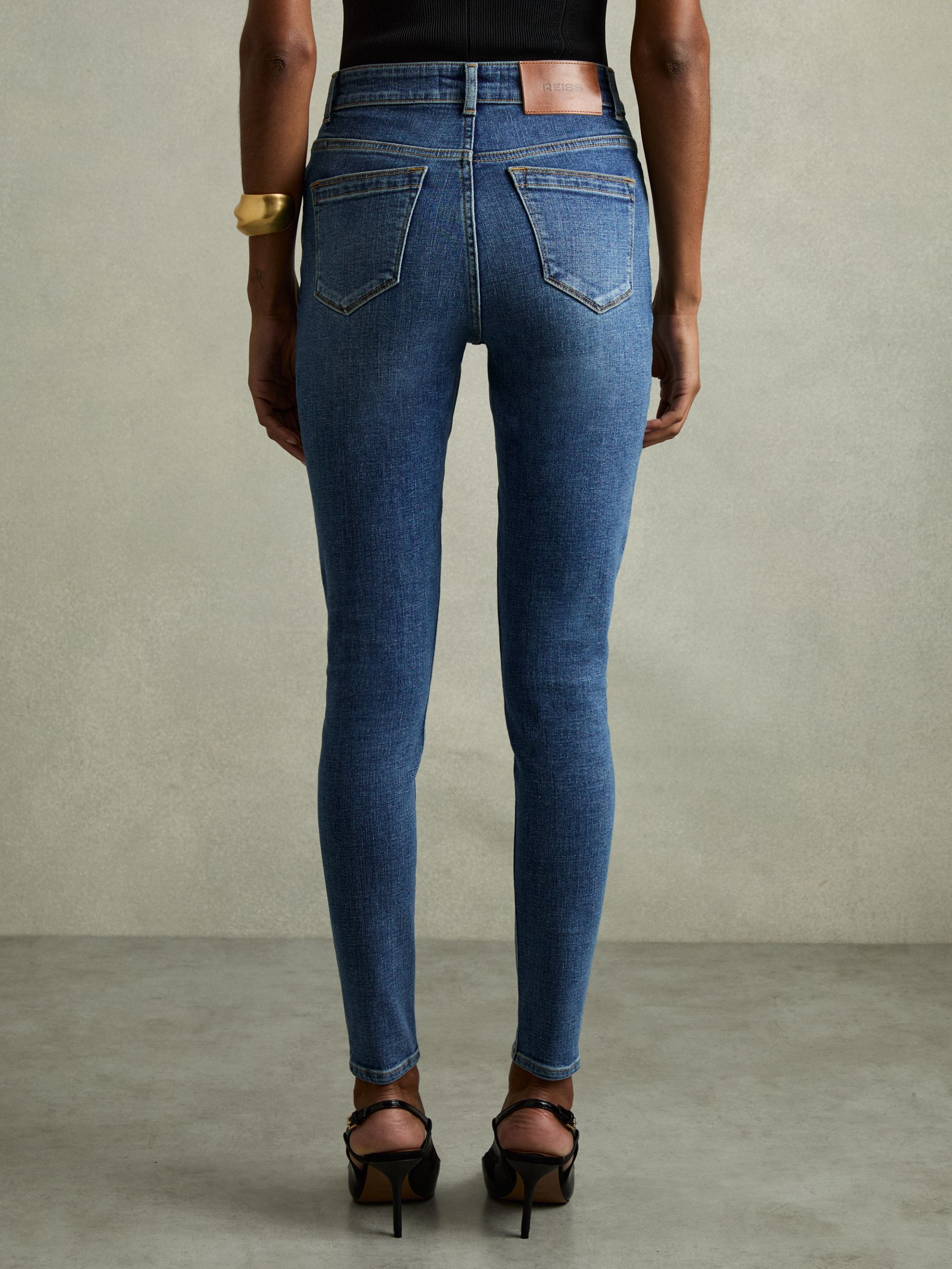 Skinny Jeans in Mid Blue