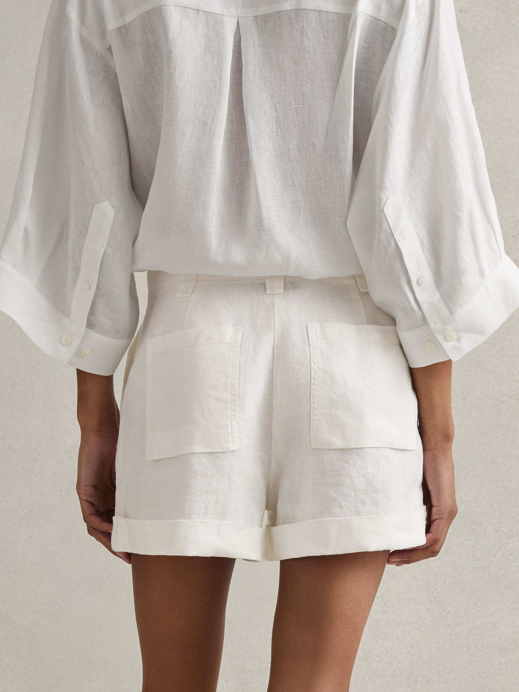 Linen Garment Dyed Shorts in White