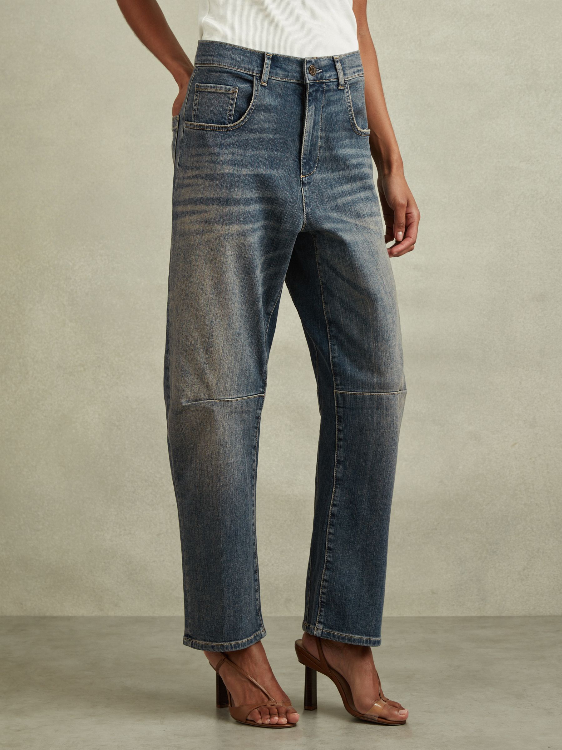 Barrel-Leg Dart Jeans in Mid Blue