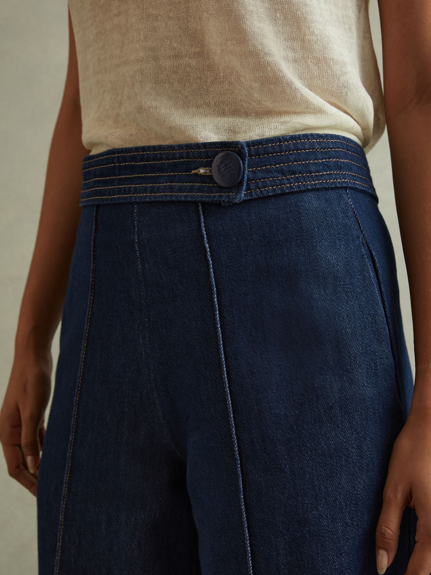 Belted Wide Leg Jeans in Dark Blue