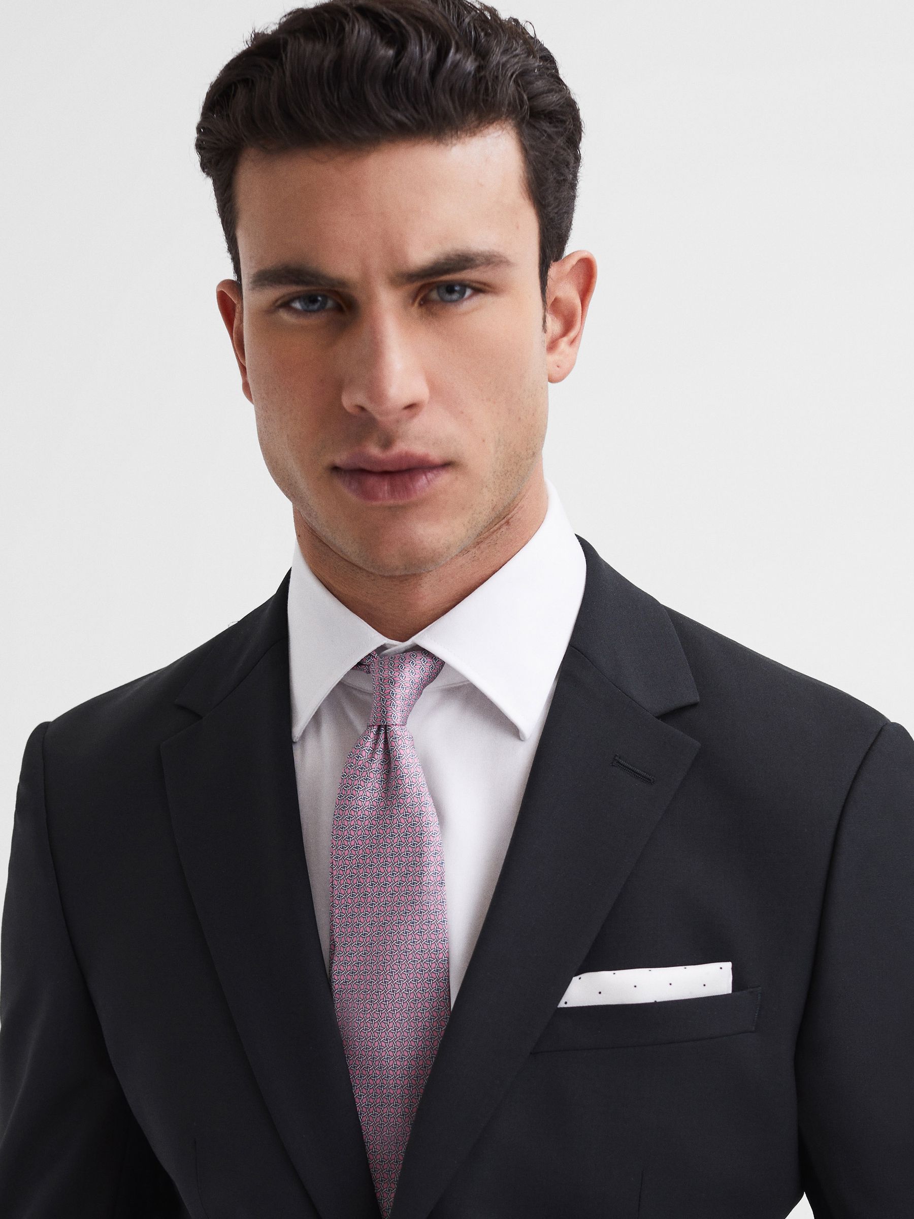 Modern Fit Travel Blazer in Black