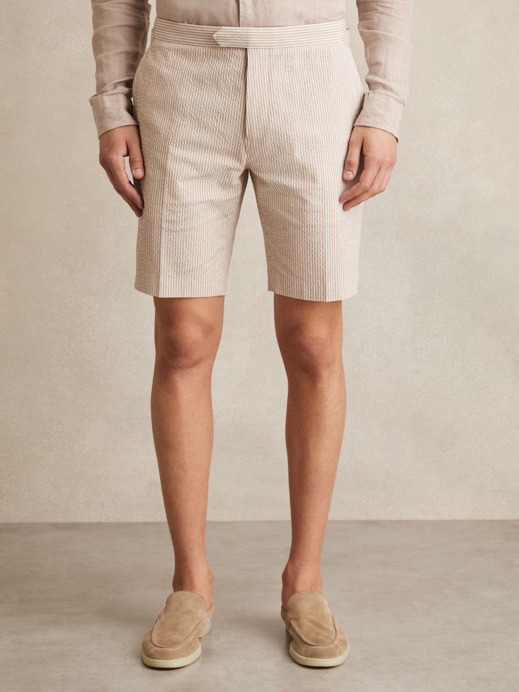 Seersucker Stripe Tailored Shorts in Oatmeal/White