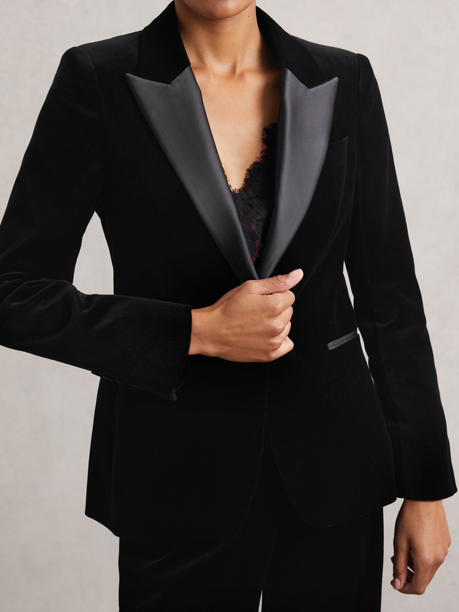Velvet Single Breasted Suit Blazer in Black