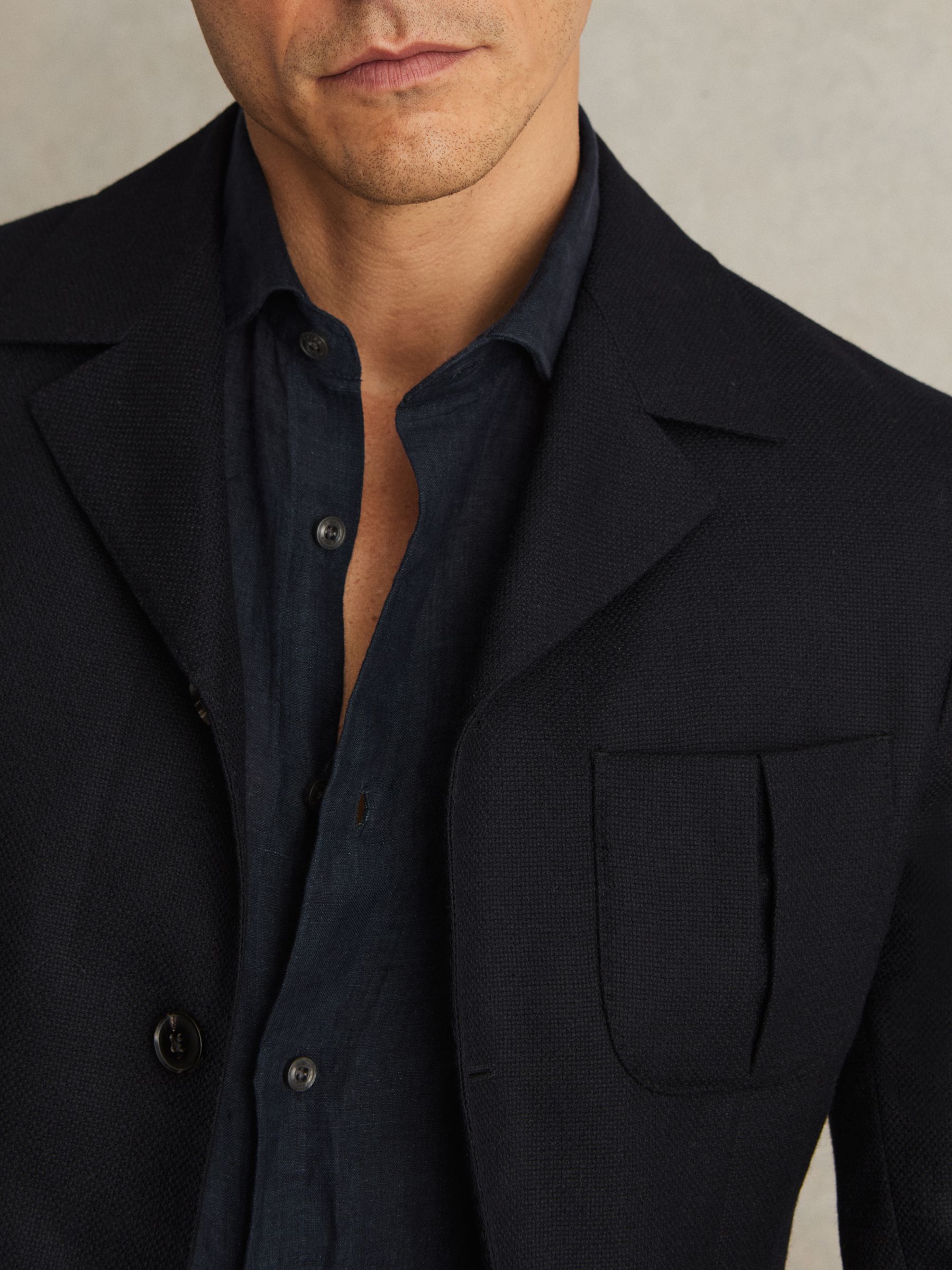 Wool-Blend Single-Breasted Blazer Slim-Fit in Navy
